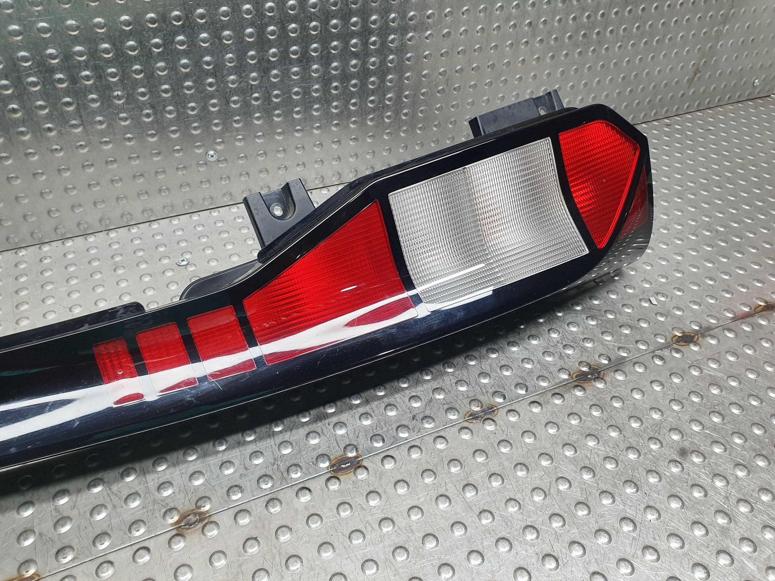 light left rear part 2K7945095 VW CADDY IV V EUROPA