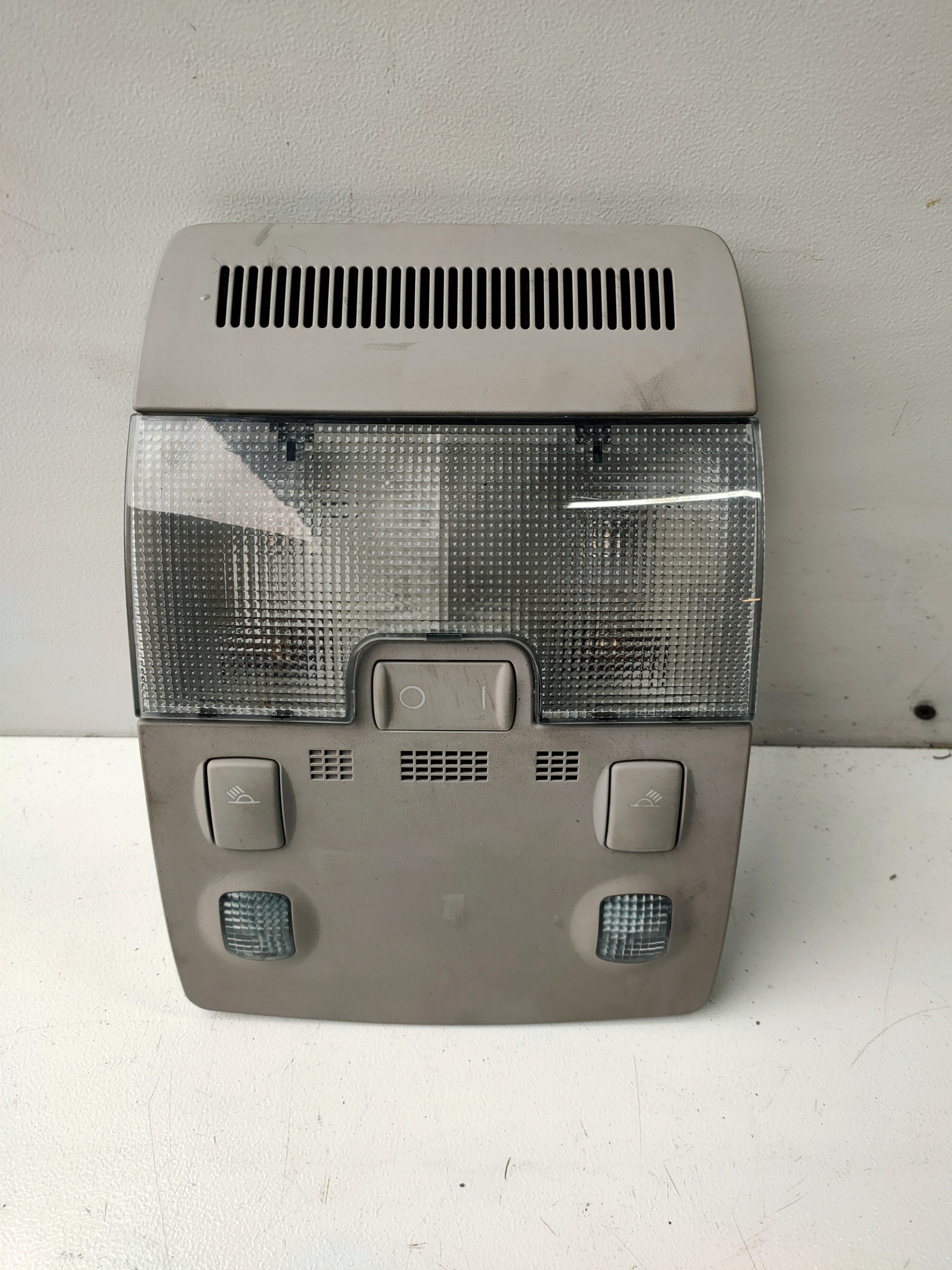 лампочка Освещение Кузова Audi OE 8E0947135A