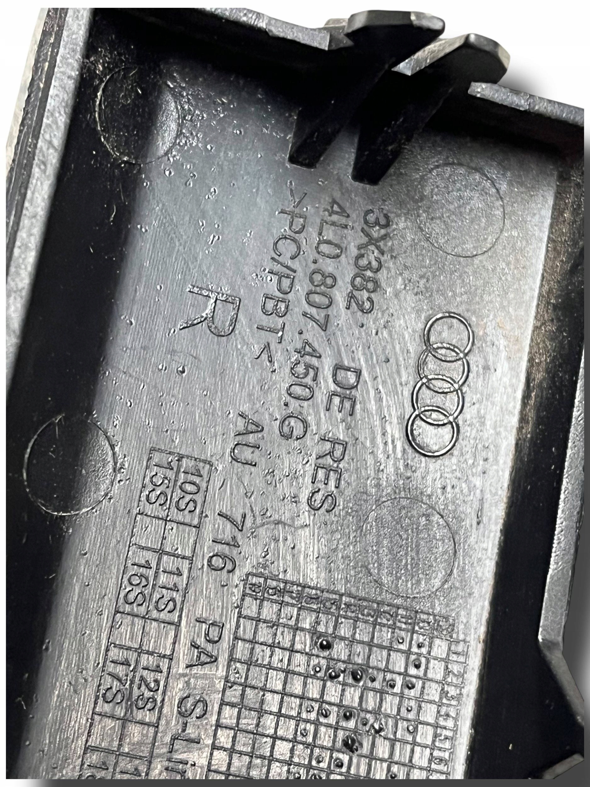 Abschleppöse AUDI Q7 (4L), 10 - 15 4L0807450G !J