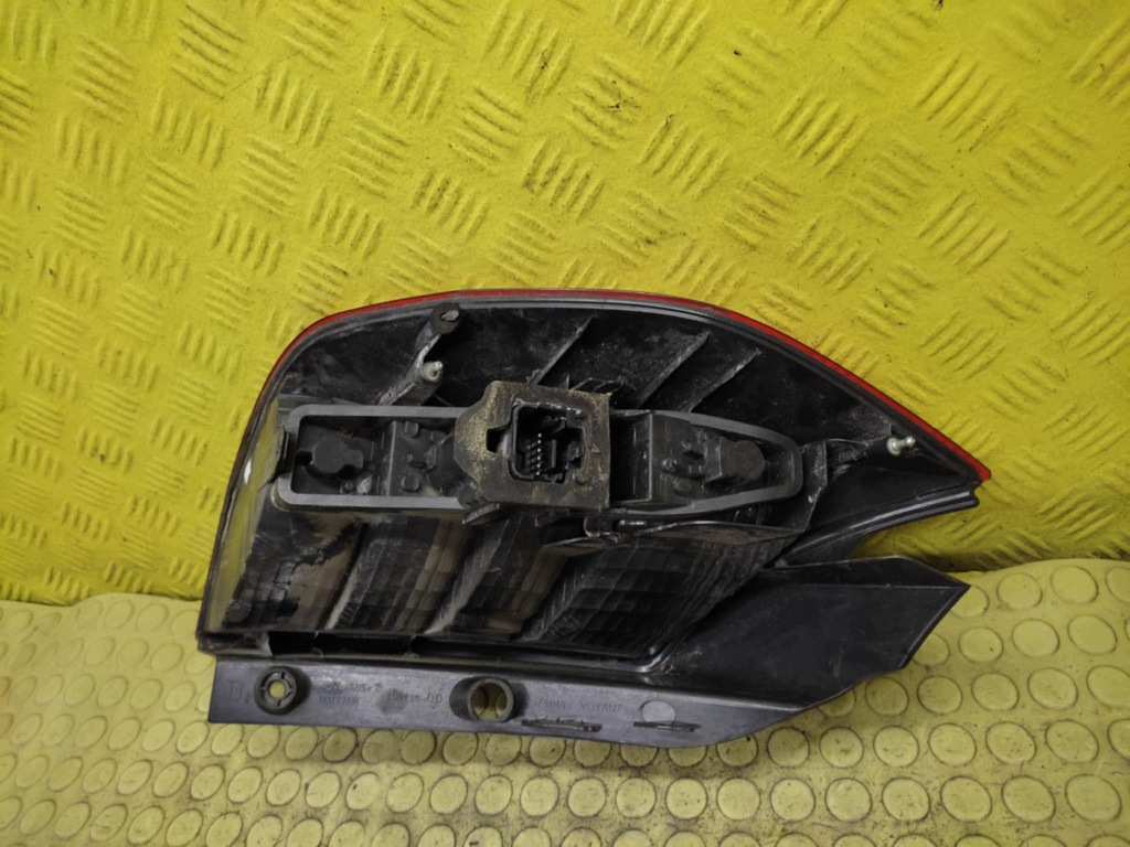 RENAULT SCENIC II light right rear part 8200493375G