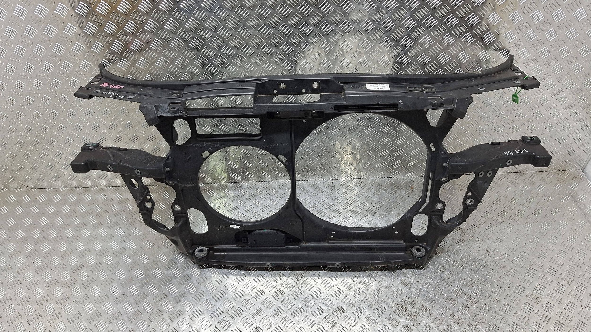 support panel for radiators pillar iron 4Z7805851 AUDI A6 C5 2.5 TDI ALLROAD