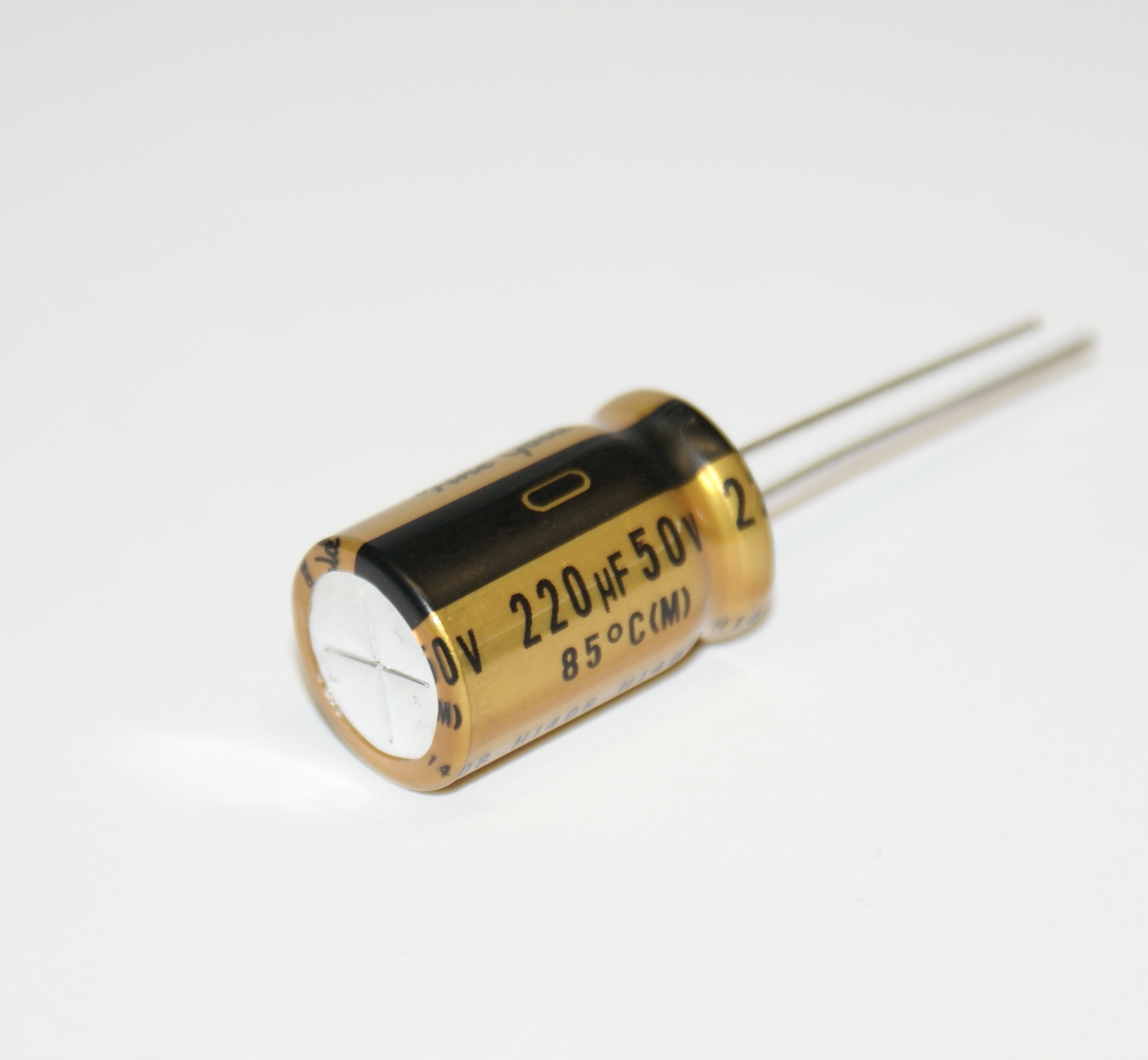 AUDIOFILSKI NICHICON FG Fine Gold 220uF/50V (#665) Producent Nichicon