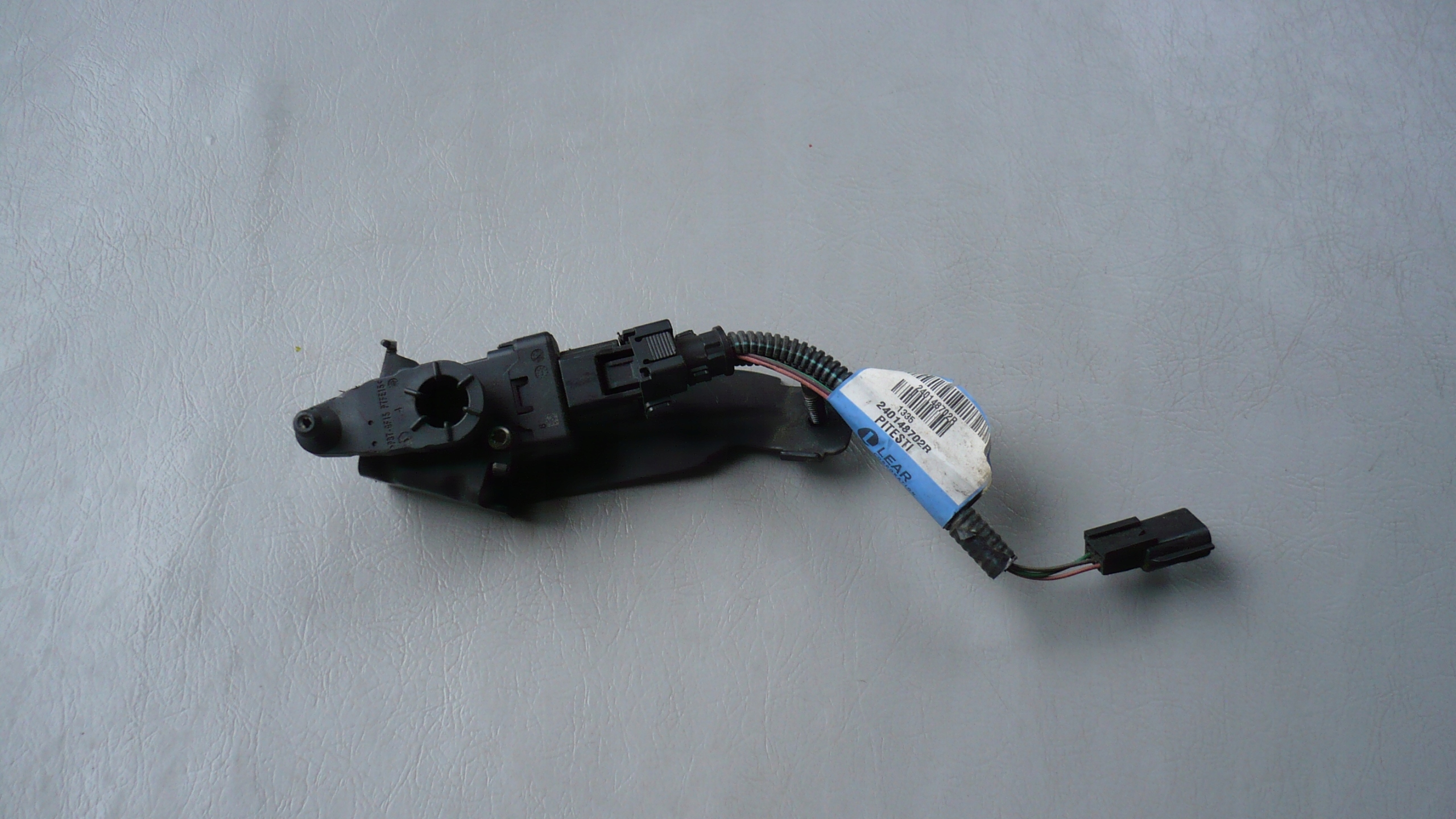 Czujnik poziomowania świateł Talisman 240148702R