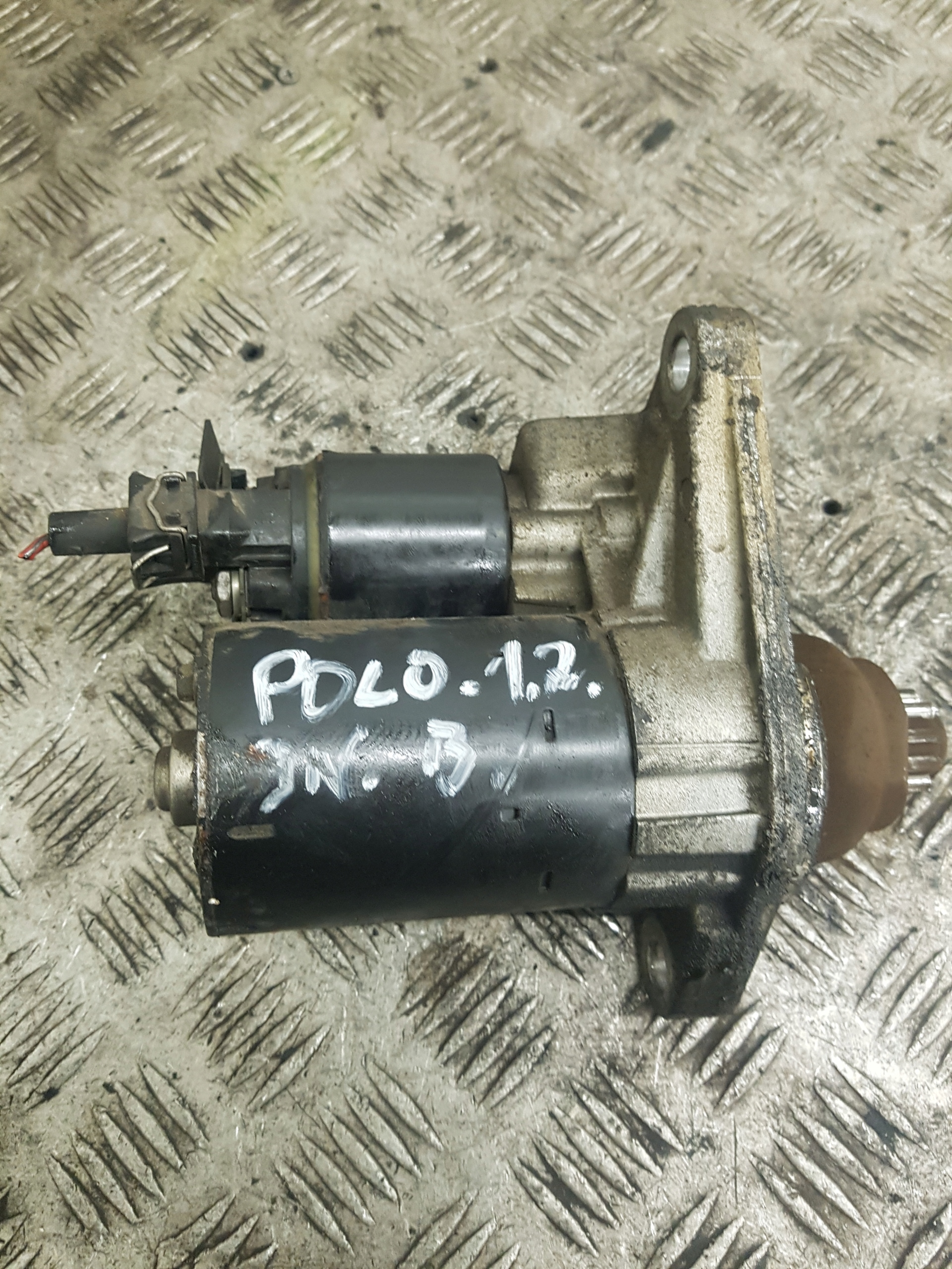 starter VOLKSWAGEN POLO 4 1.2 12V