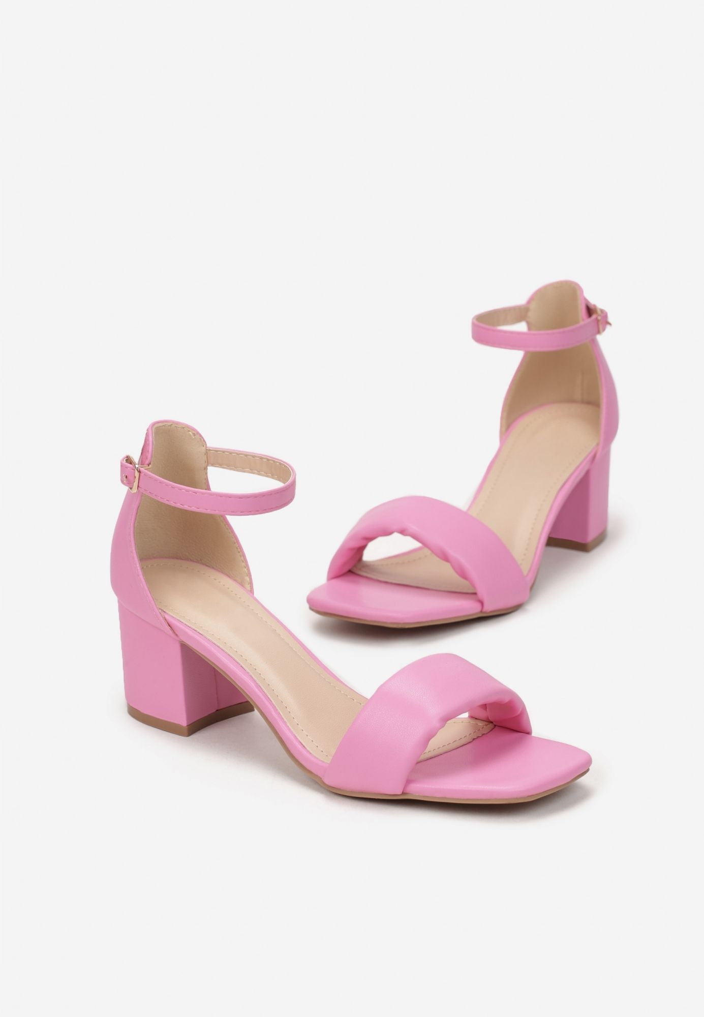 

Born2Be Fuksjowe Sandały damskie 38 Casual