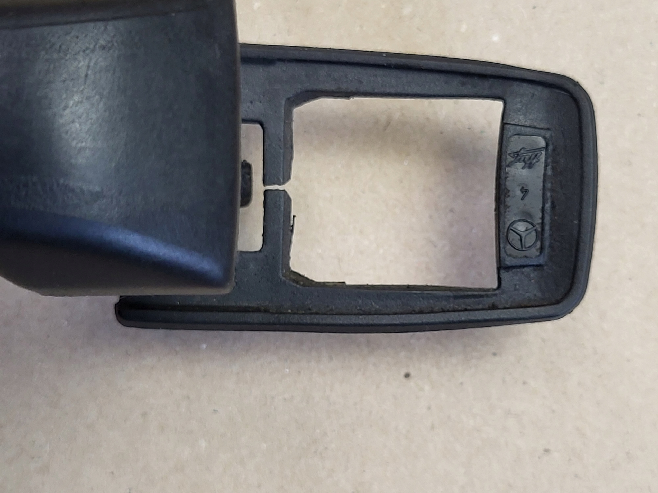 handle exterior left front MERCEDES 190 W201 OE
