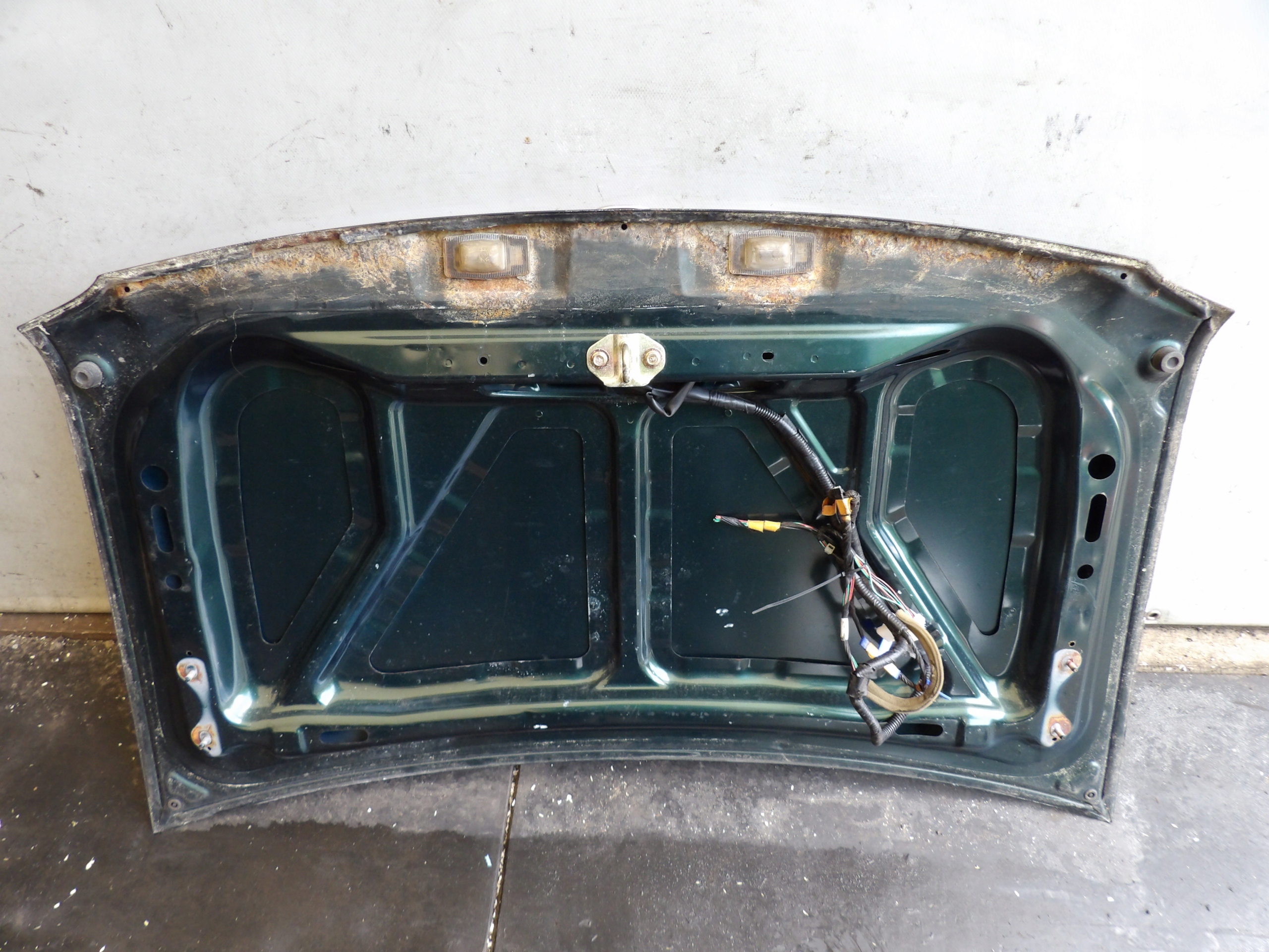 Mazda MX-5 II boot door