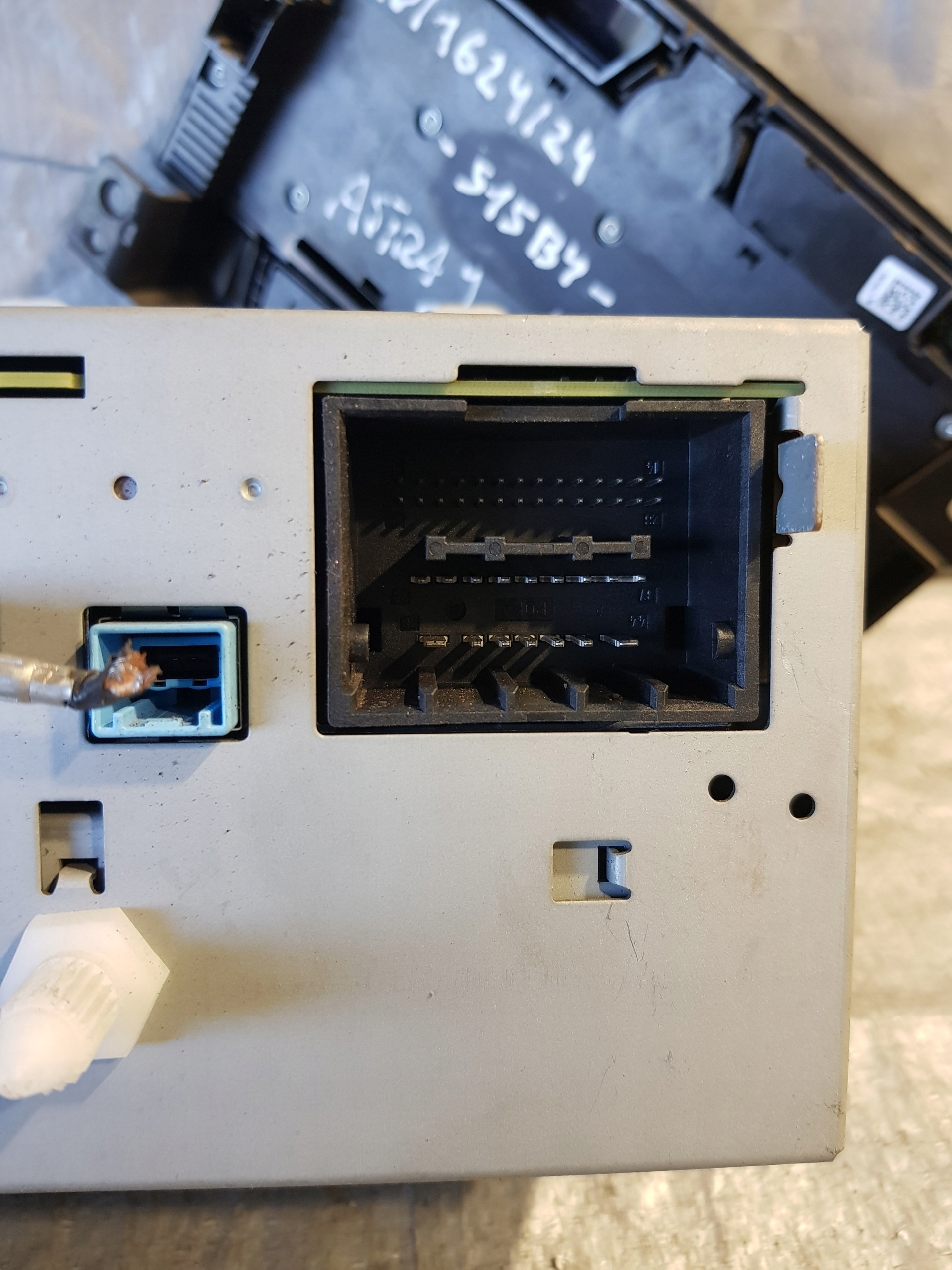 Radio Navigation Opel ASTRA J OE 13337251 + PANEL 13337220