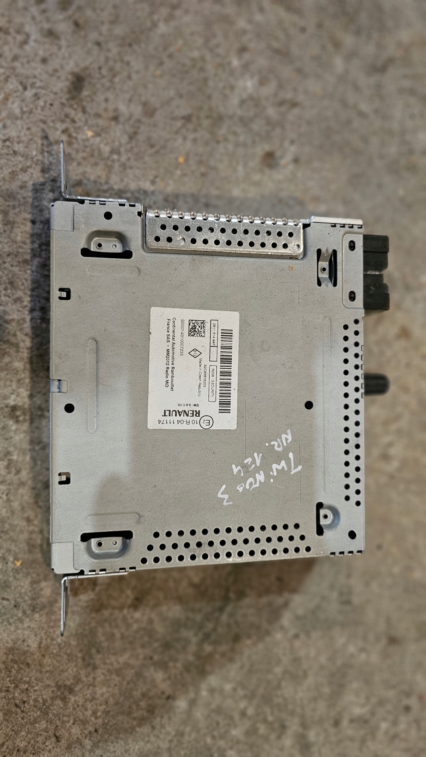 радио дисплей renault TWINGO III 0.9 75 тыс ЛС