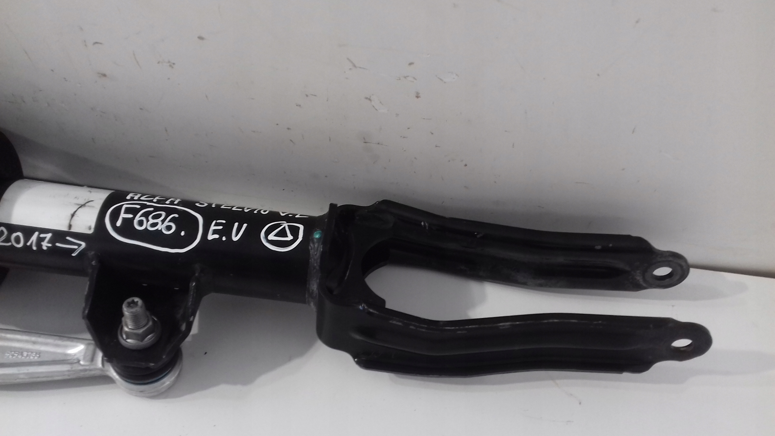 ALFA ROMEO STELVIO shock absorber left front