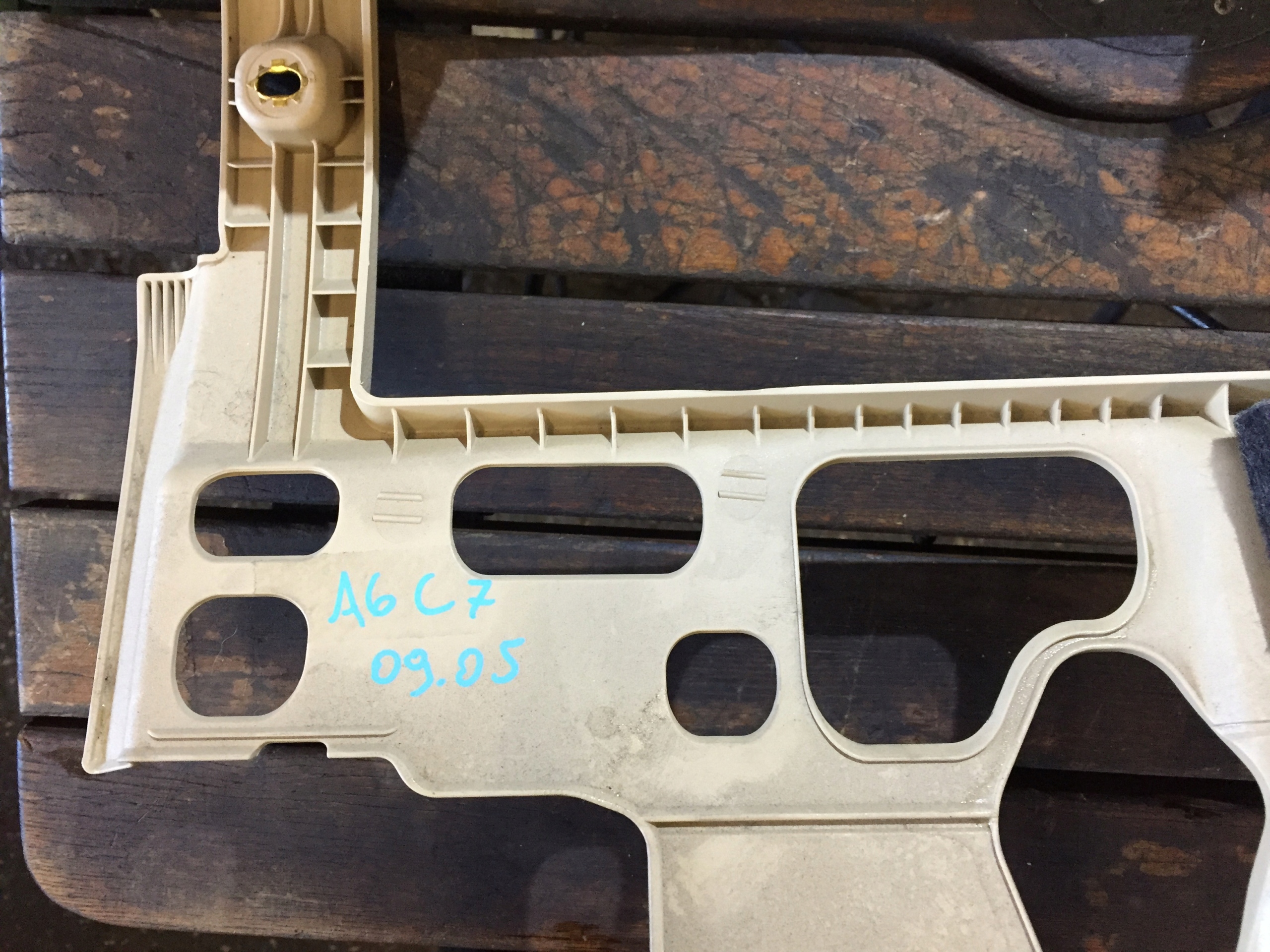 AUDI A6 C7 Blende Abdeckung unter Lenkrad 4G1880301
