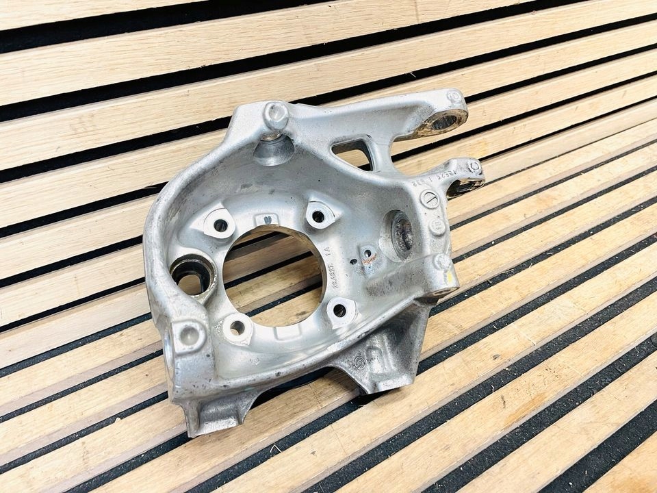 MASERATI GRANTURISMO ЦАПФА ЛЕВА TYL8a527