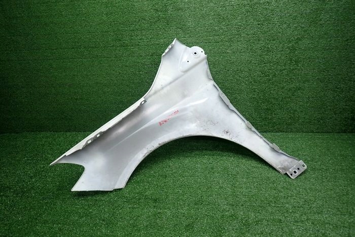 MERCEDES B-KLASA W246 246 12- fender right front front