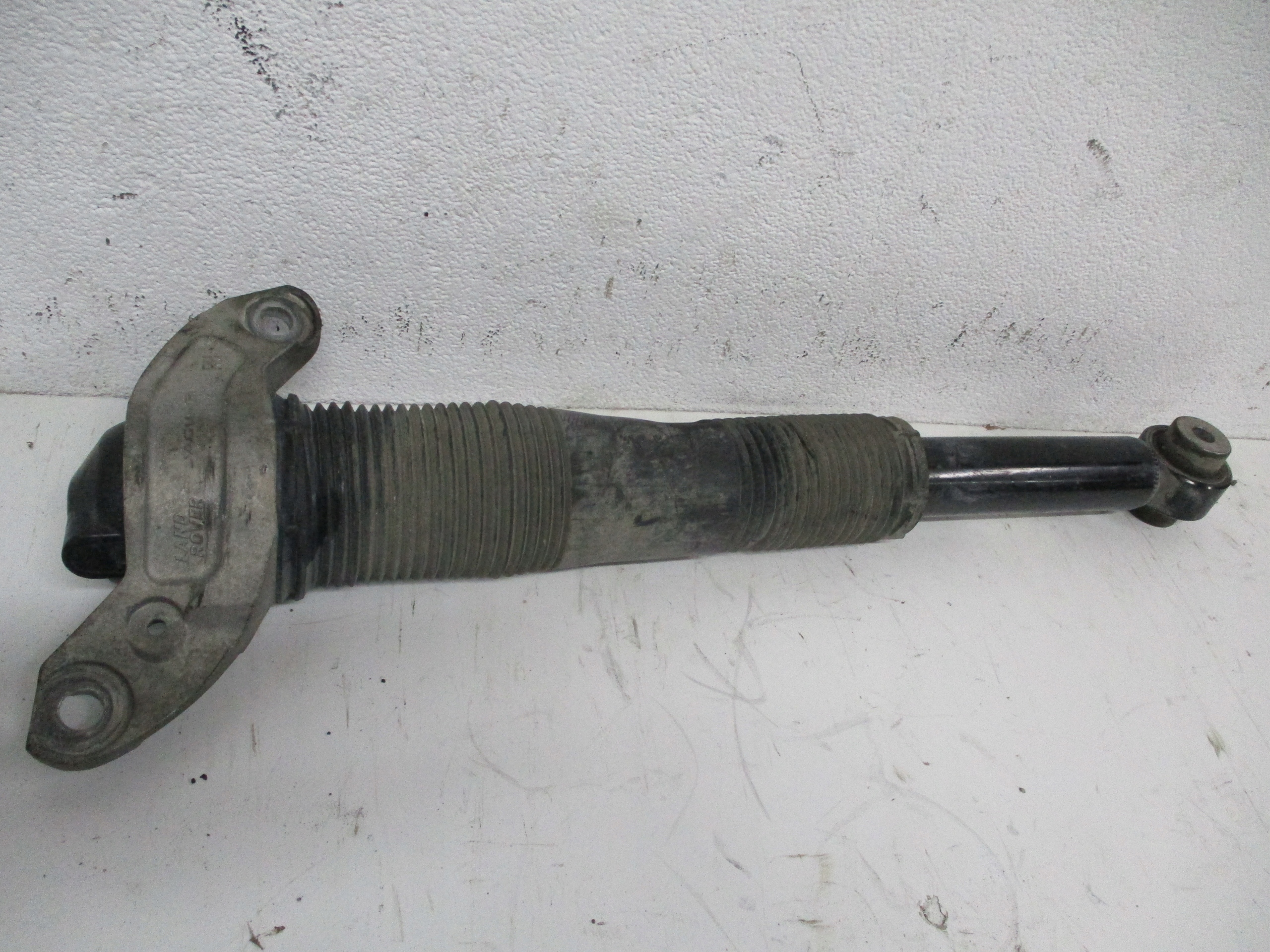 shock absorber amor rear Range Rover Evoque II K8D2-18080-AC