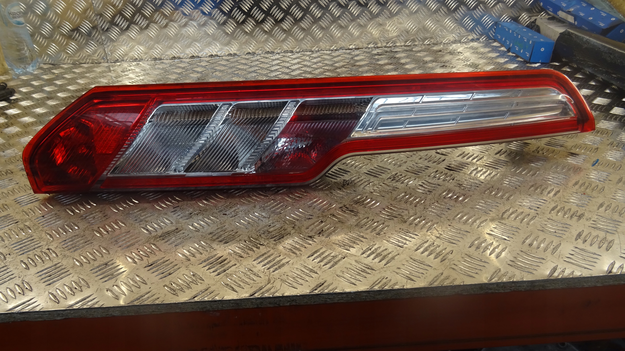 light LT FORD TOURNEO TRANSIT CUSTOM NR27