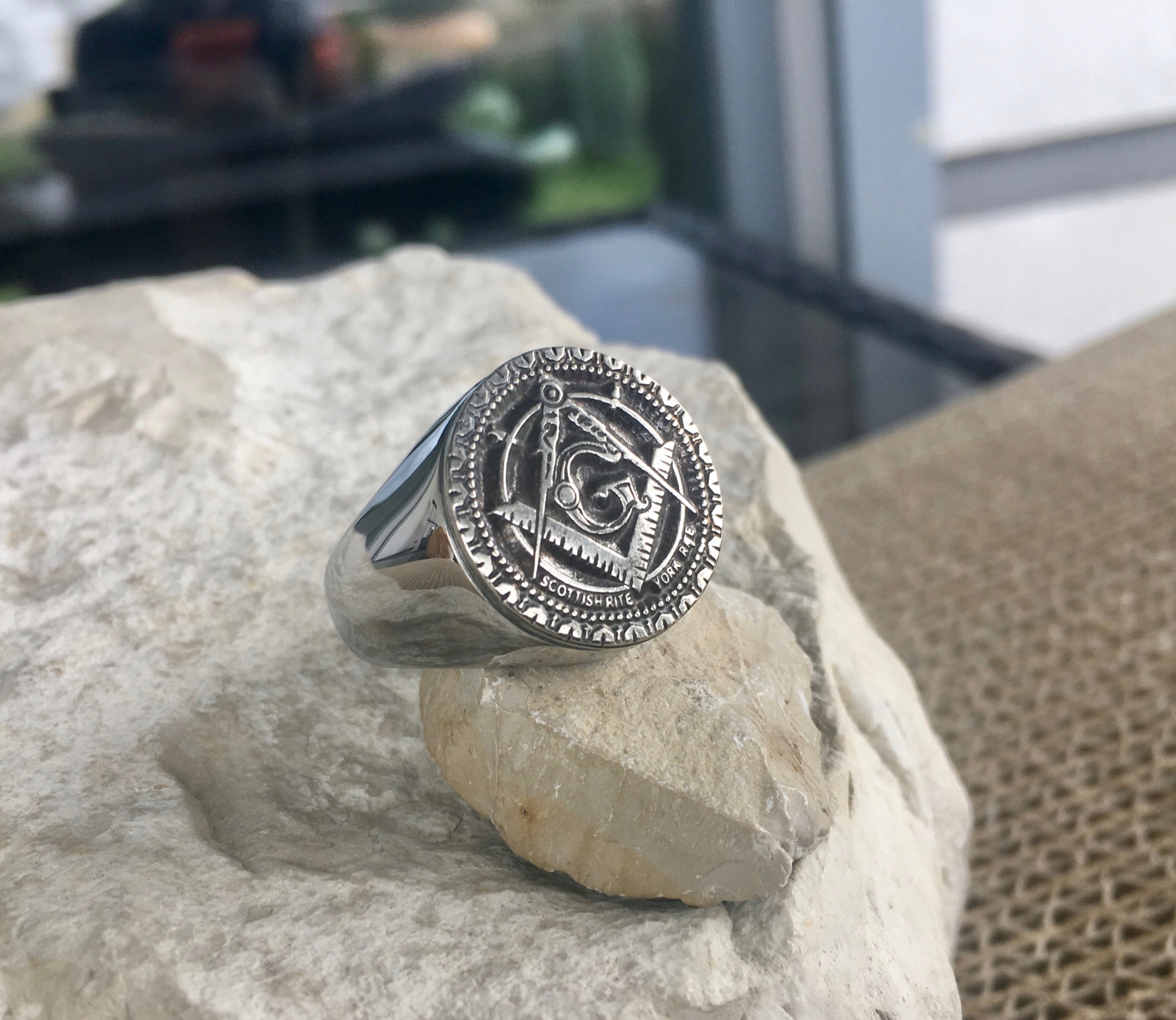 SYGNET CYRKIEL WĘGIELNICA PIERŚCIEŃ SREBRO MASONERIA MASON HERB Marka Inna marka