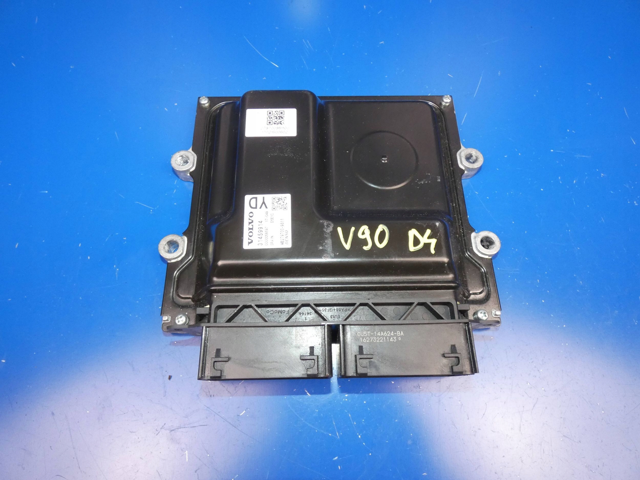 VOLVO V90 S90 II XC90 II XC60 2.0 D D4 D3 computer control unit of the engine