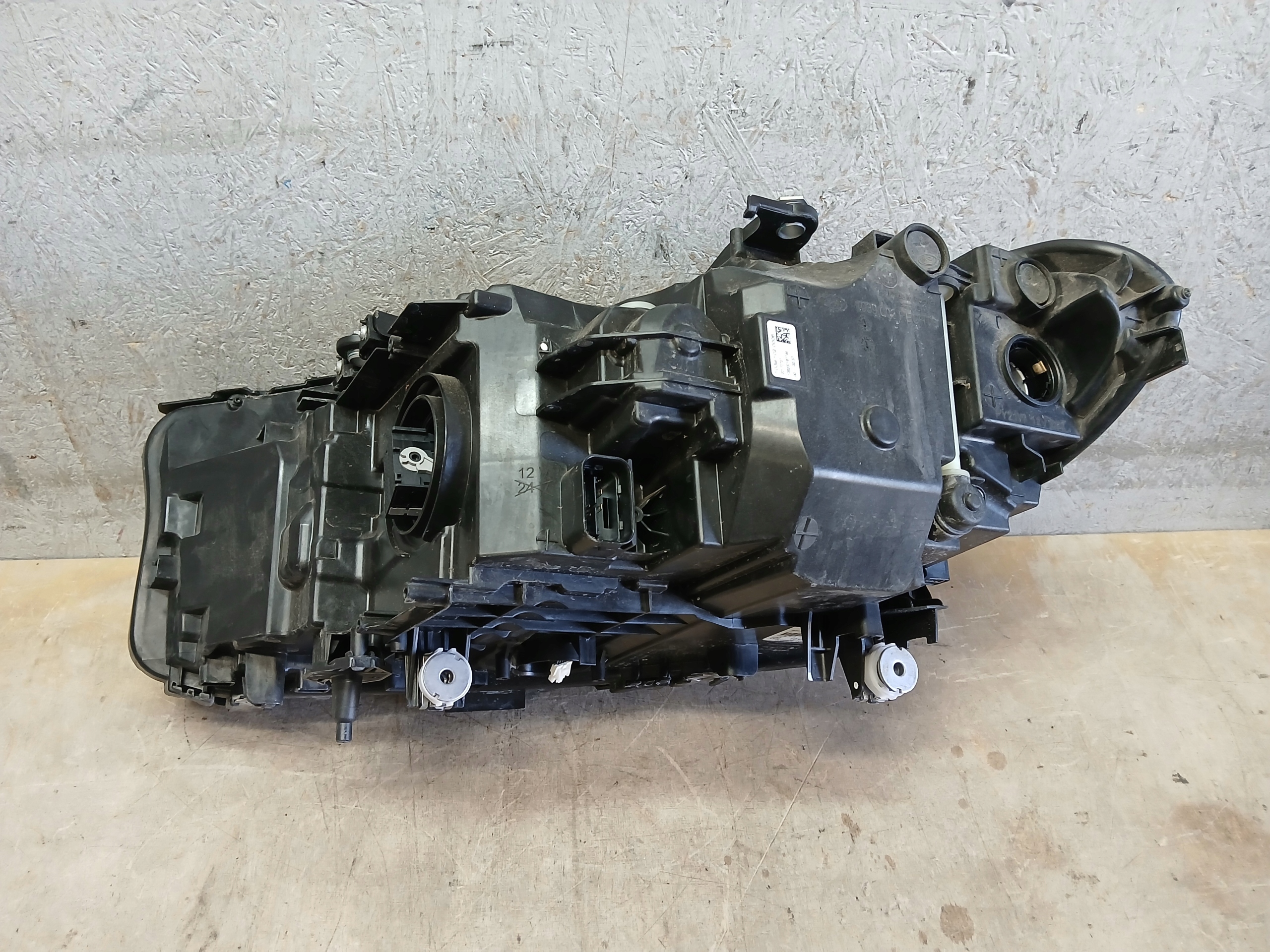 light front right BMW 5 V G30 G31 FULL LED 7439200-01