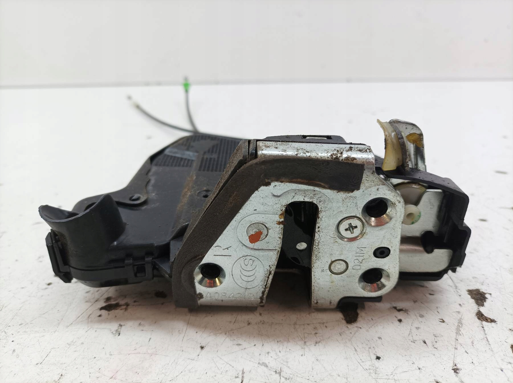 lock door right front EUROPA Toyota Auris II (2012-)