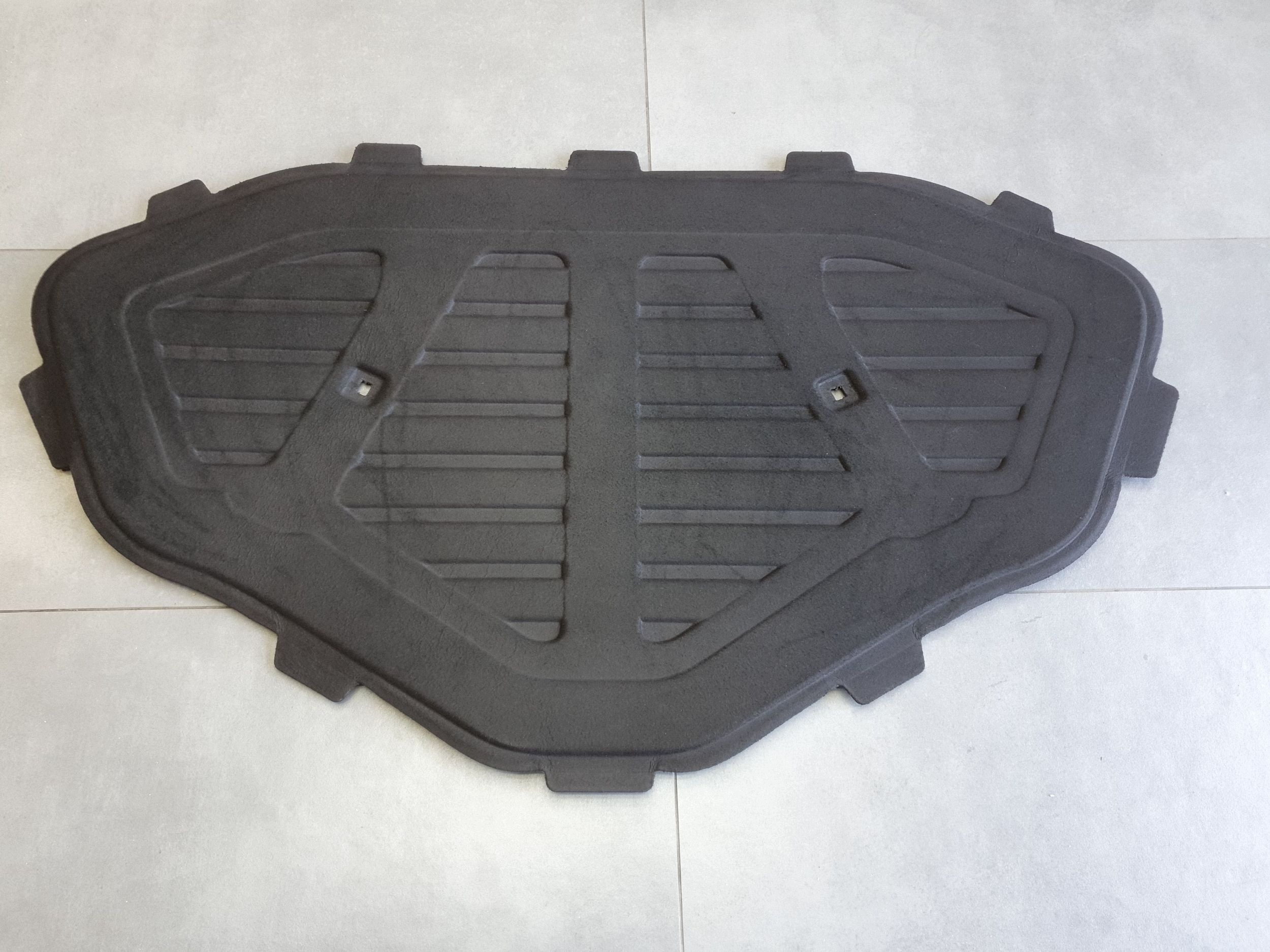 Audi A3 8Y Insonorisation du capot 8Y0863825A