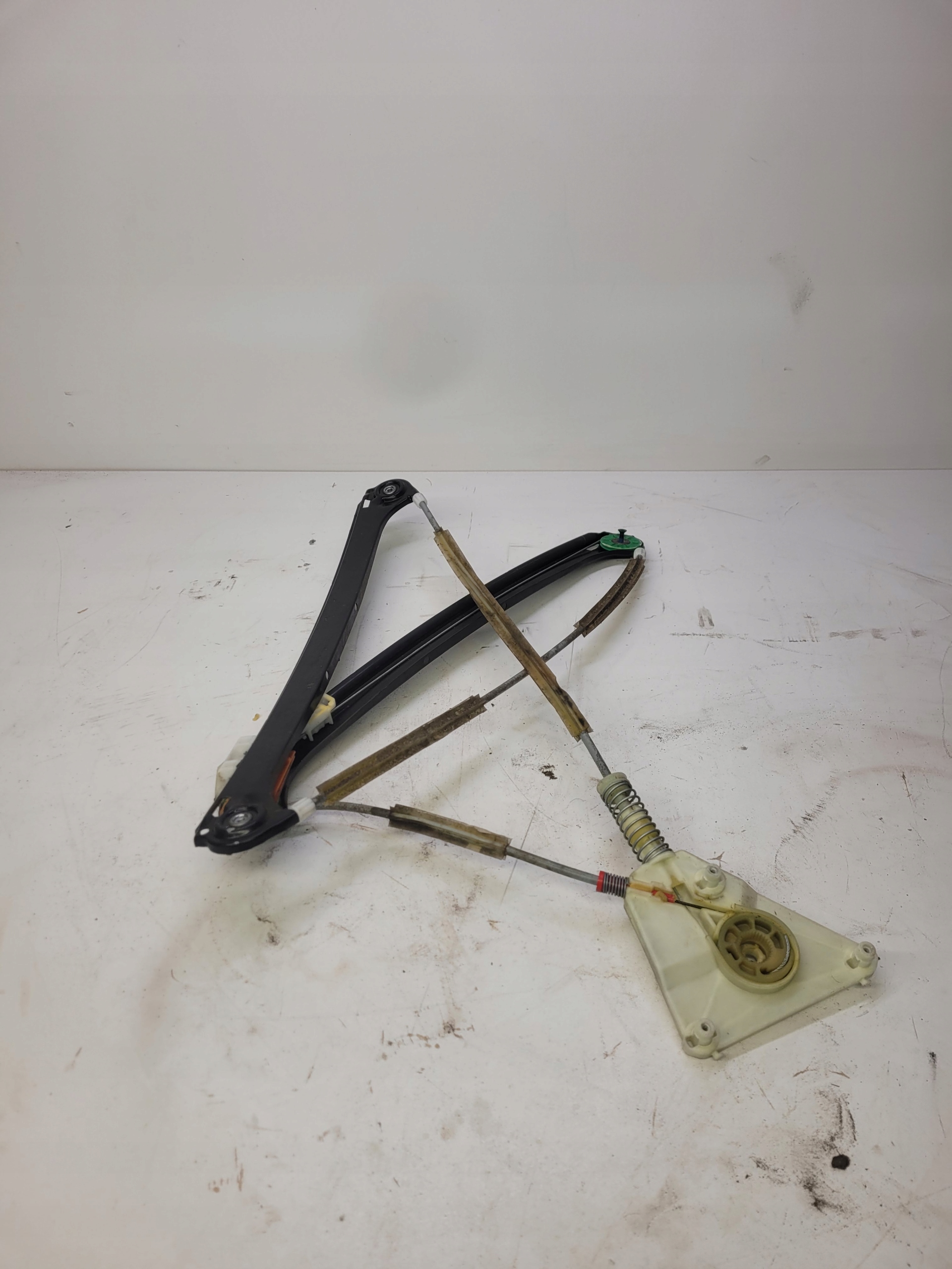 mechanism windows left front AUDI A3 8P4837461A