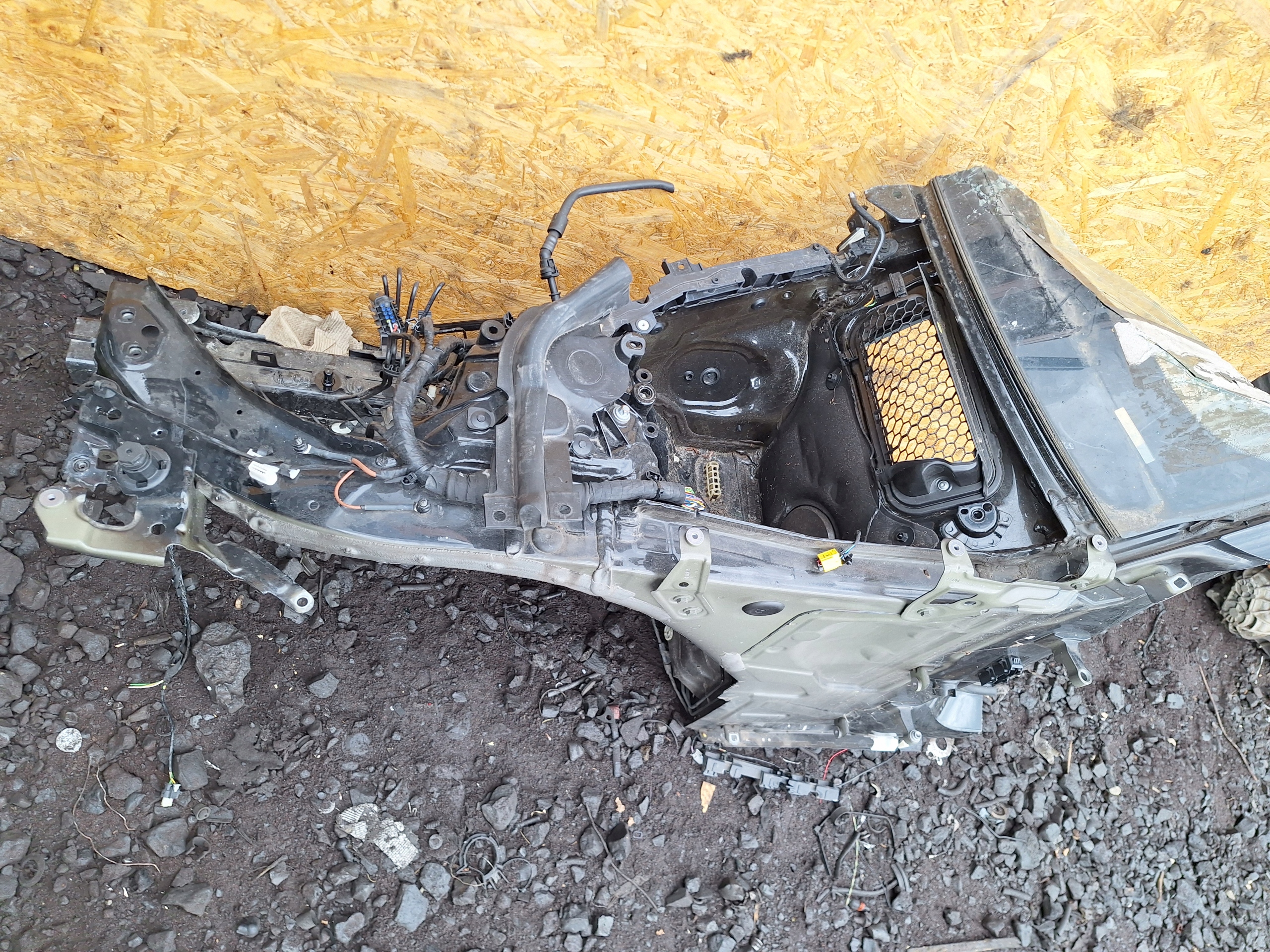BMW 3 G20 19-22 CWARTKA left front 475