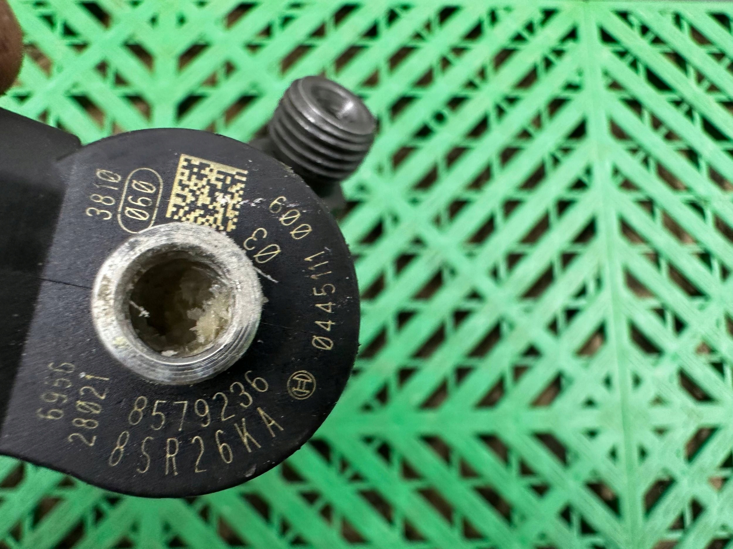 injector BMW 5 G30 G31 8579236