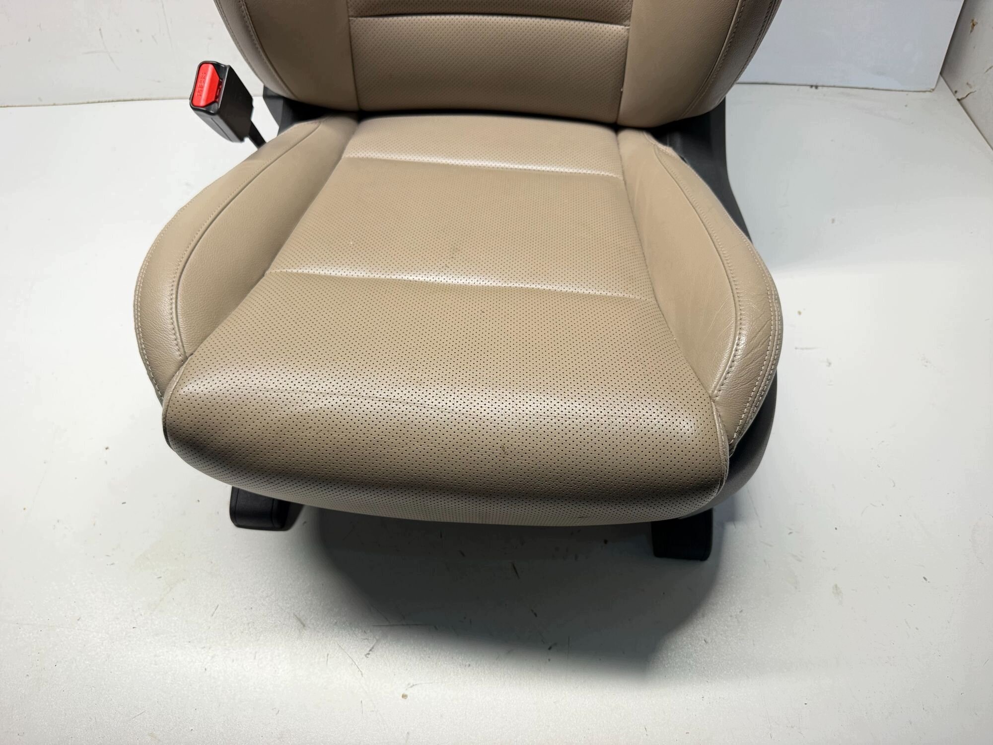 seat left front GRZANY electrical HYUNDAI TUCSON II 15-21 without