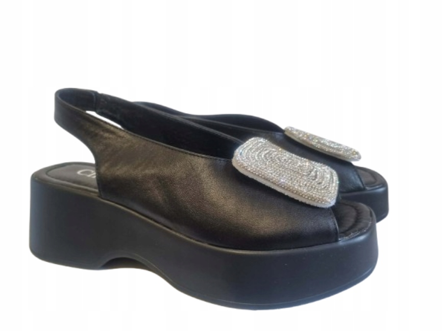 Dámské sandály na silné podrážce a velmi pohodlné platformě Chebello 36