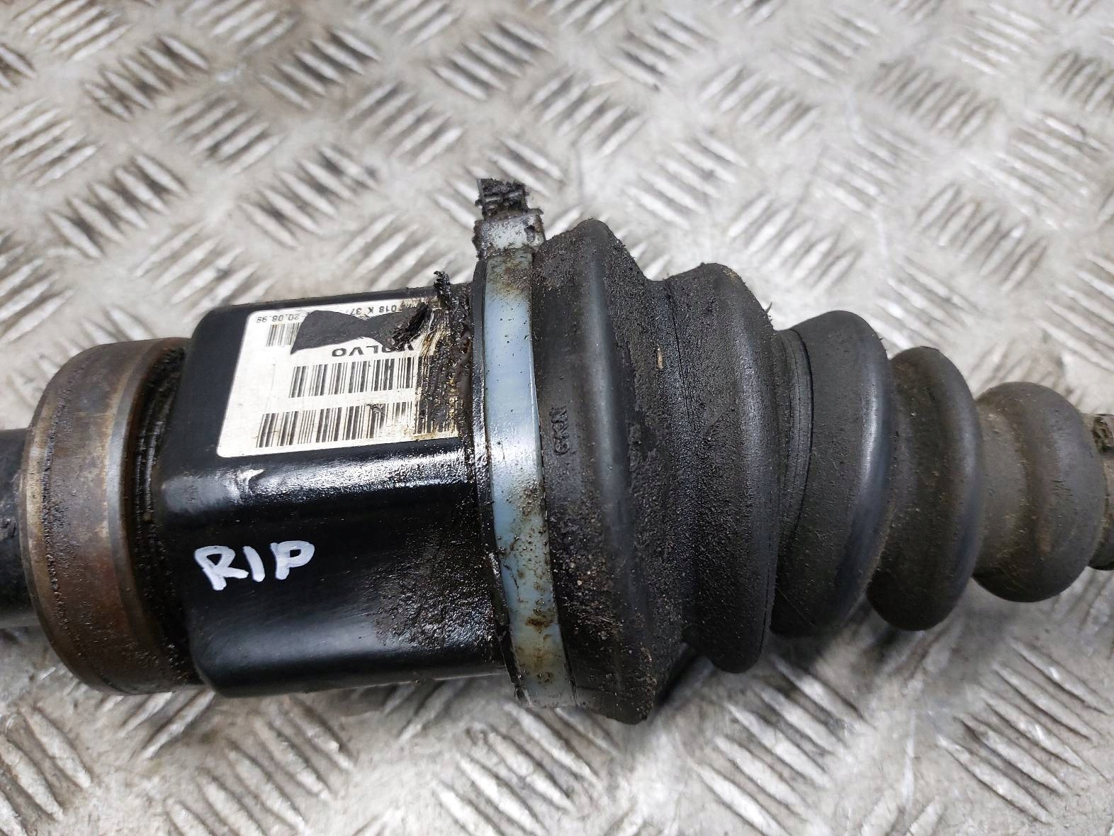 semi-axis left front + right front AUTOMAT VOLVO S80 and P9470927 074199643