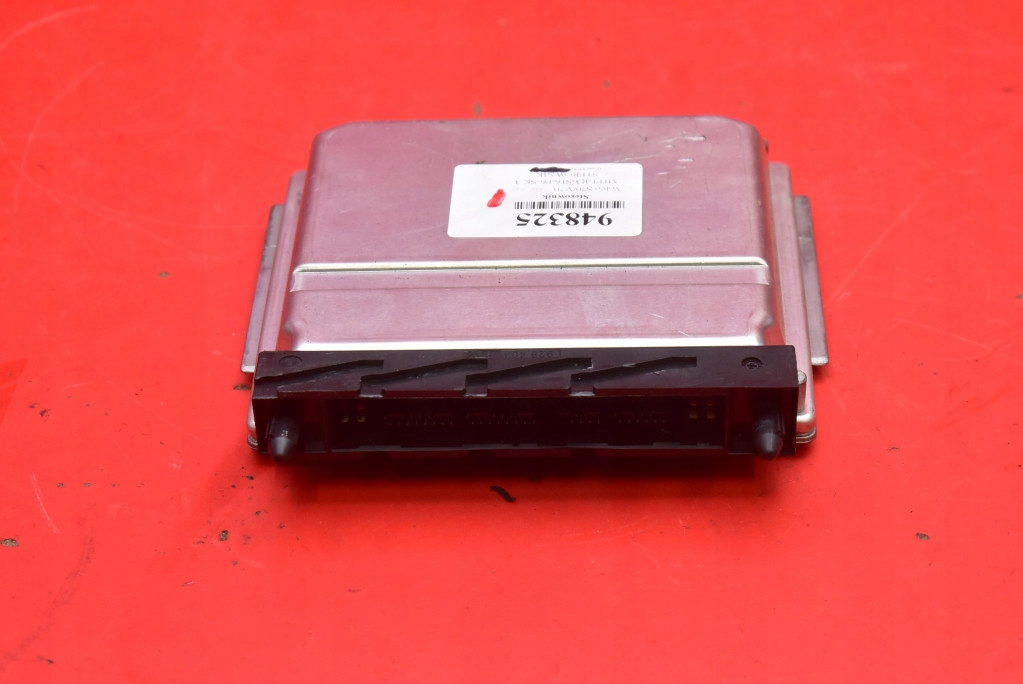 control unit computer of the engine 08677708 VOLVO S70 V70 2.4 D5 120 KM 00-05