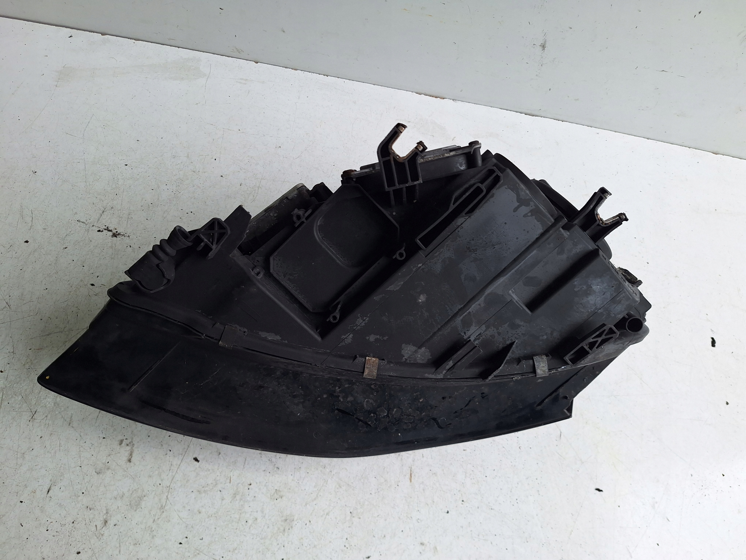 AUDI A4 B8 8K 08-11 light right XENON UK