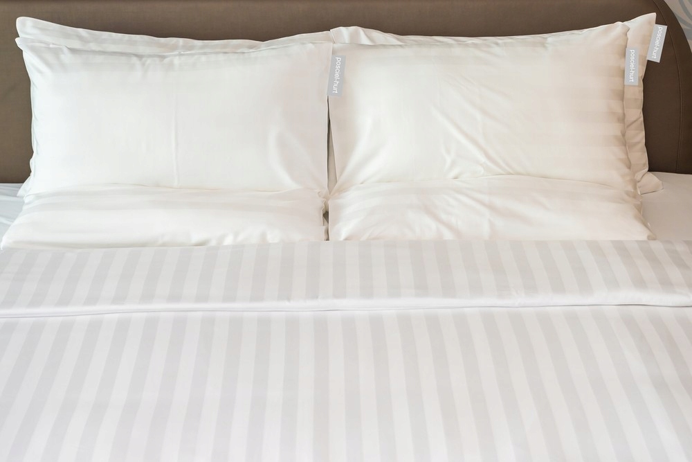 POŚCIEL HOTELOWA 160x200CM BIAŁA ADAMASZEK Wymiary kołdry 160x200cm