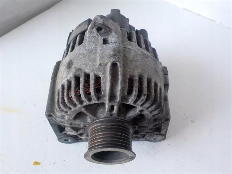 RENAULT MEGANE II 1.9DCI ALTERNATOR 8200667610