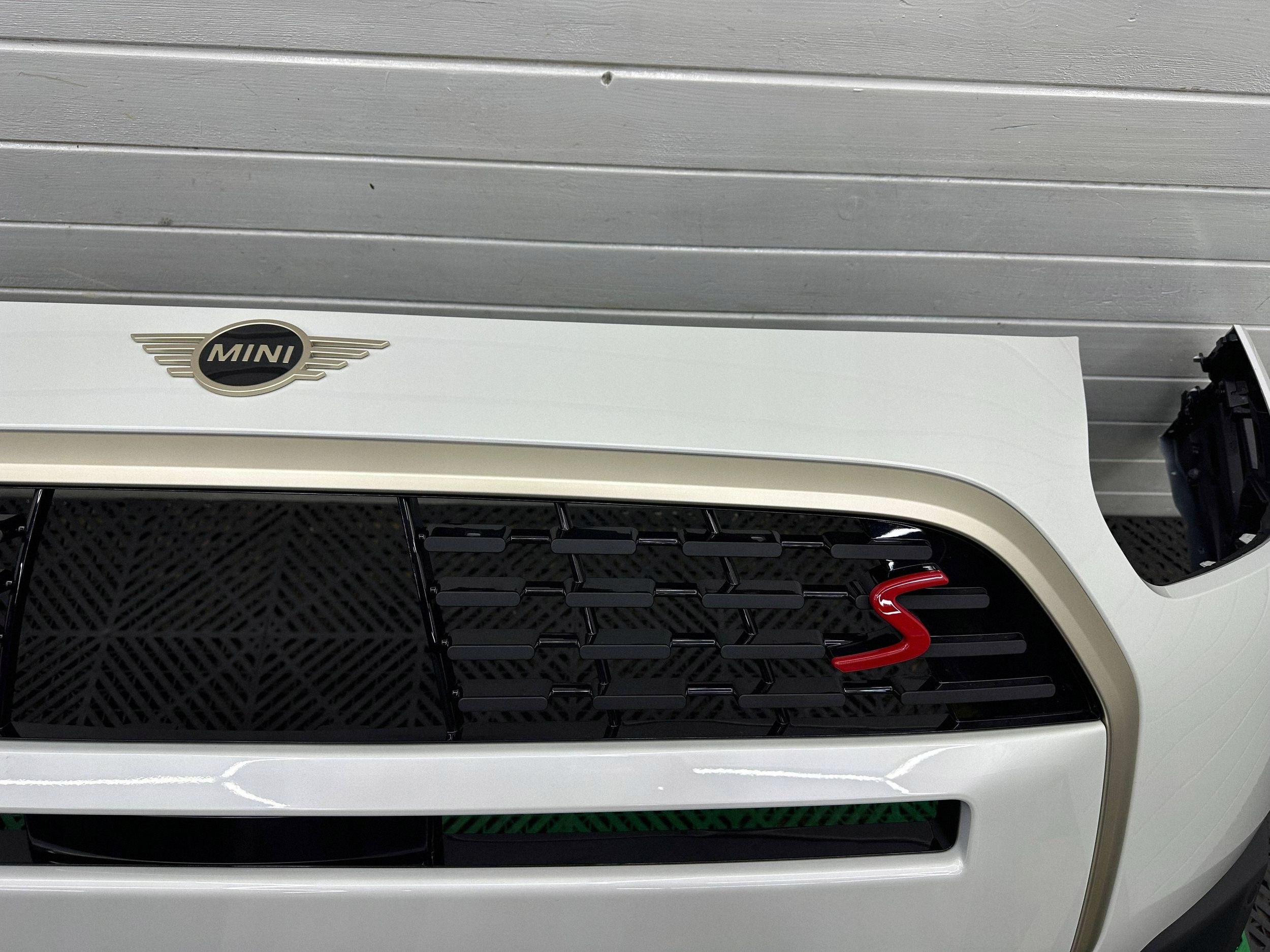 front bumper Mini Countryman U25 S complete colour A96 NANUQ WHLTE CP1