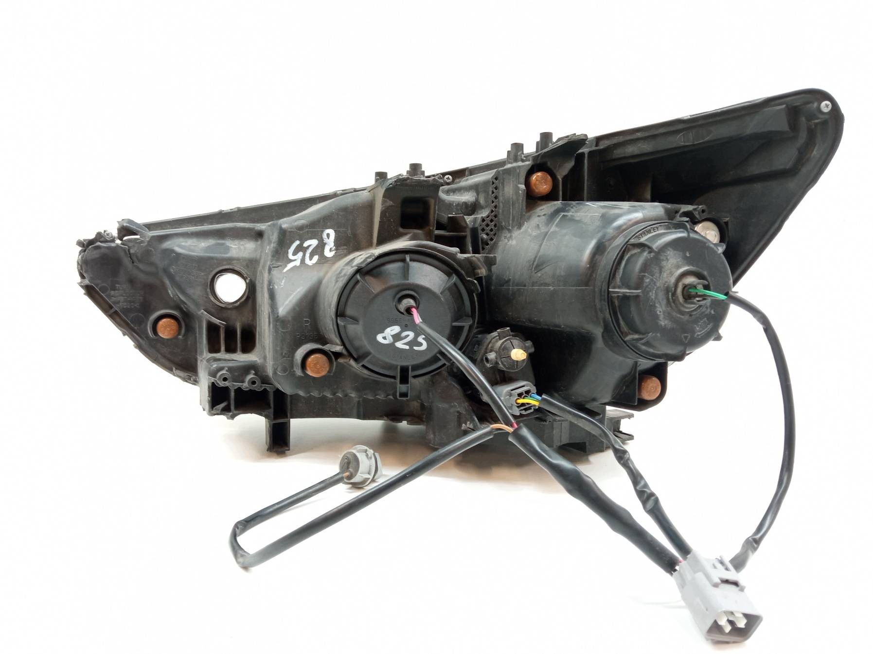light front right EU damaged 8301C872 Mitsubishi ASX and (2010- )