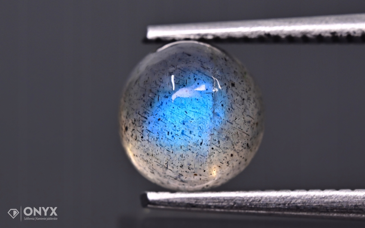 Labradorit kabošon A kulatý fi 6 mm