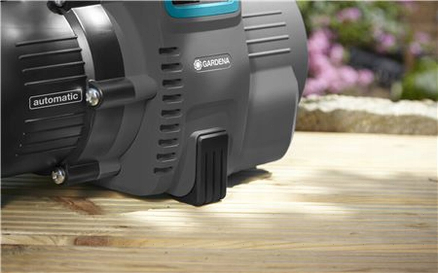 насос садовый 5000/5 gardena. насосная станция gardena 5000/5 comfort. насос напорный гардена 1300 ватт. насосная станция для полива огорода из емкости. Gardena 5000/5e lcd comfort.