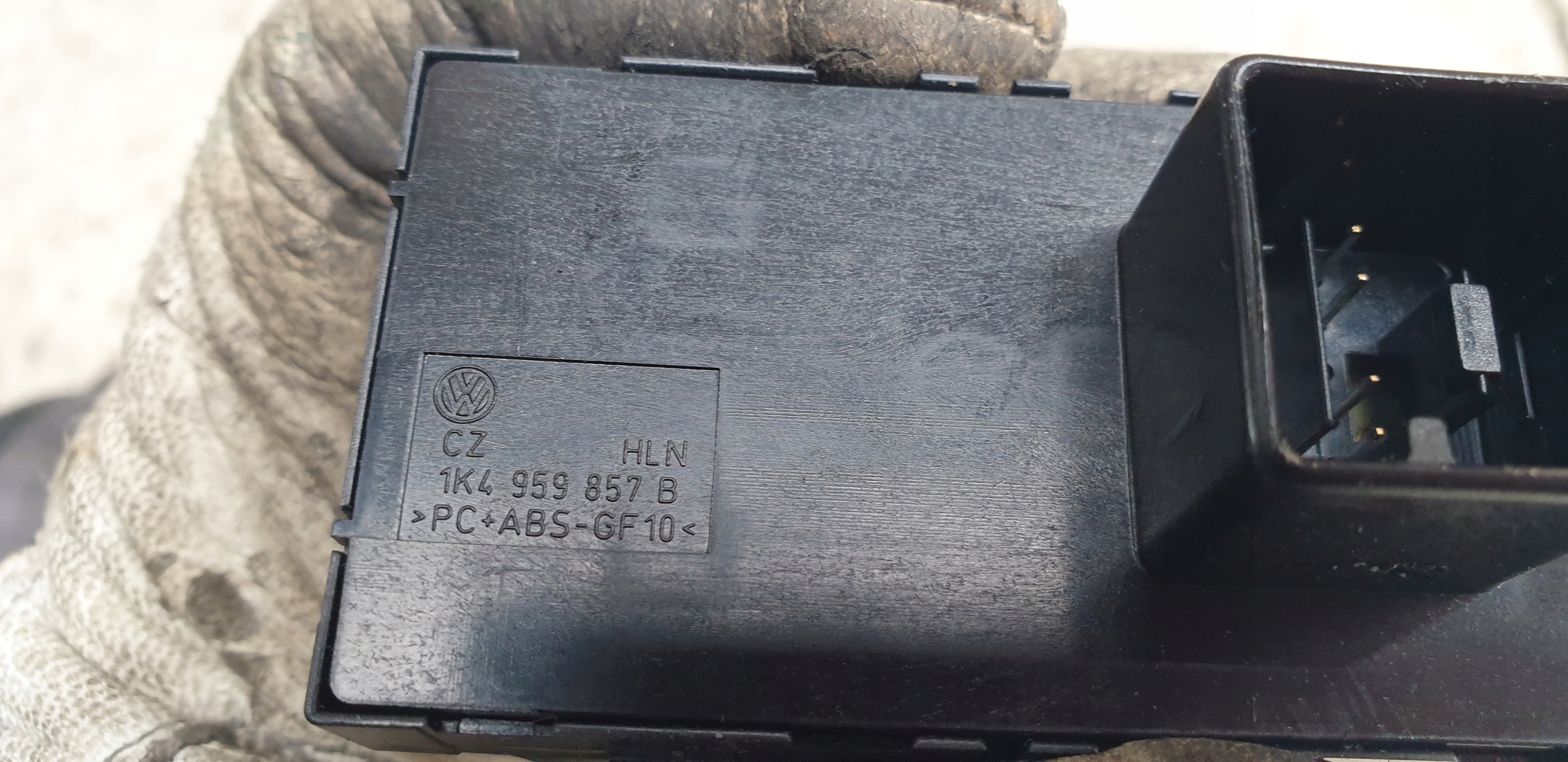 Bouton EL. Vitre SEAT LEON 2005- 1K4959857A