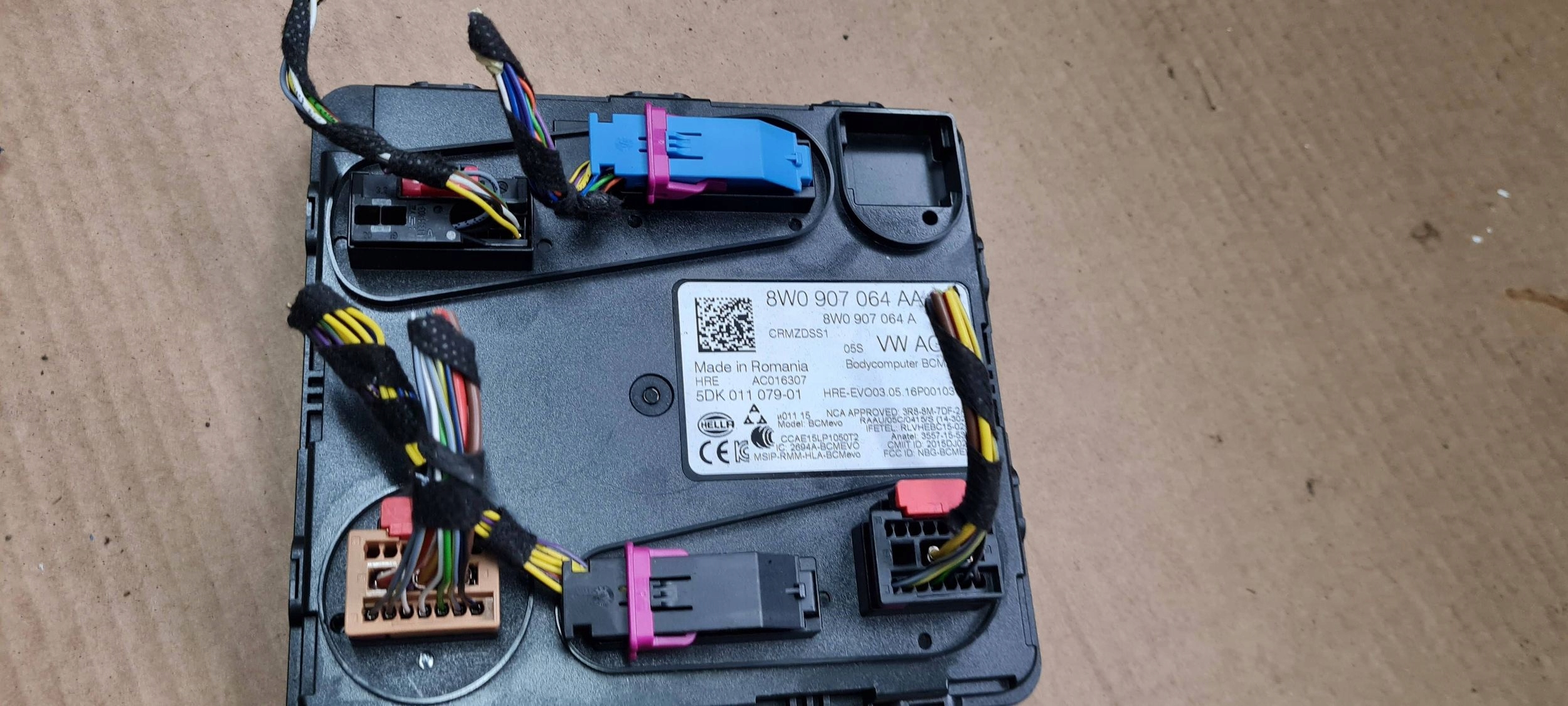 A4 B9 8W module control unit KOMFORTU 8W0907064AA A5 8W