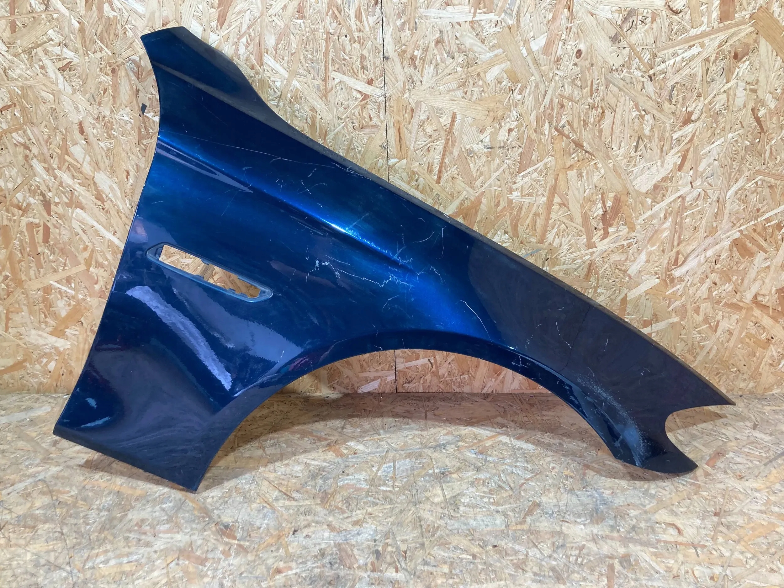 BMW 5 F10 F11 КРЫЛО ПРАВЫЙ ПЕРЕД