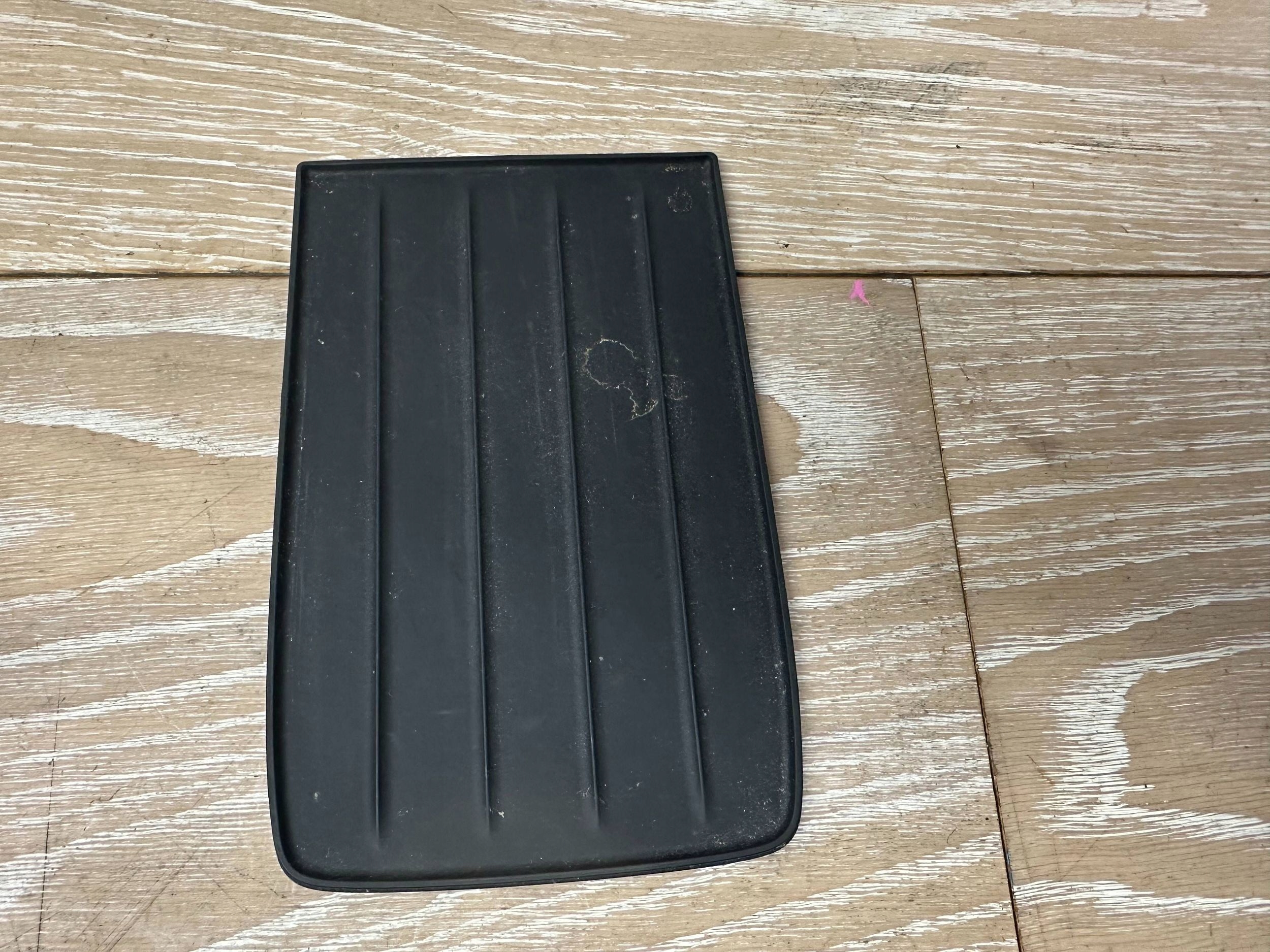 Mata do Handschuhfach Wszystkie BMW i3 9283143