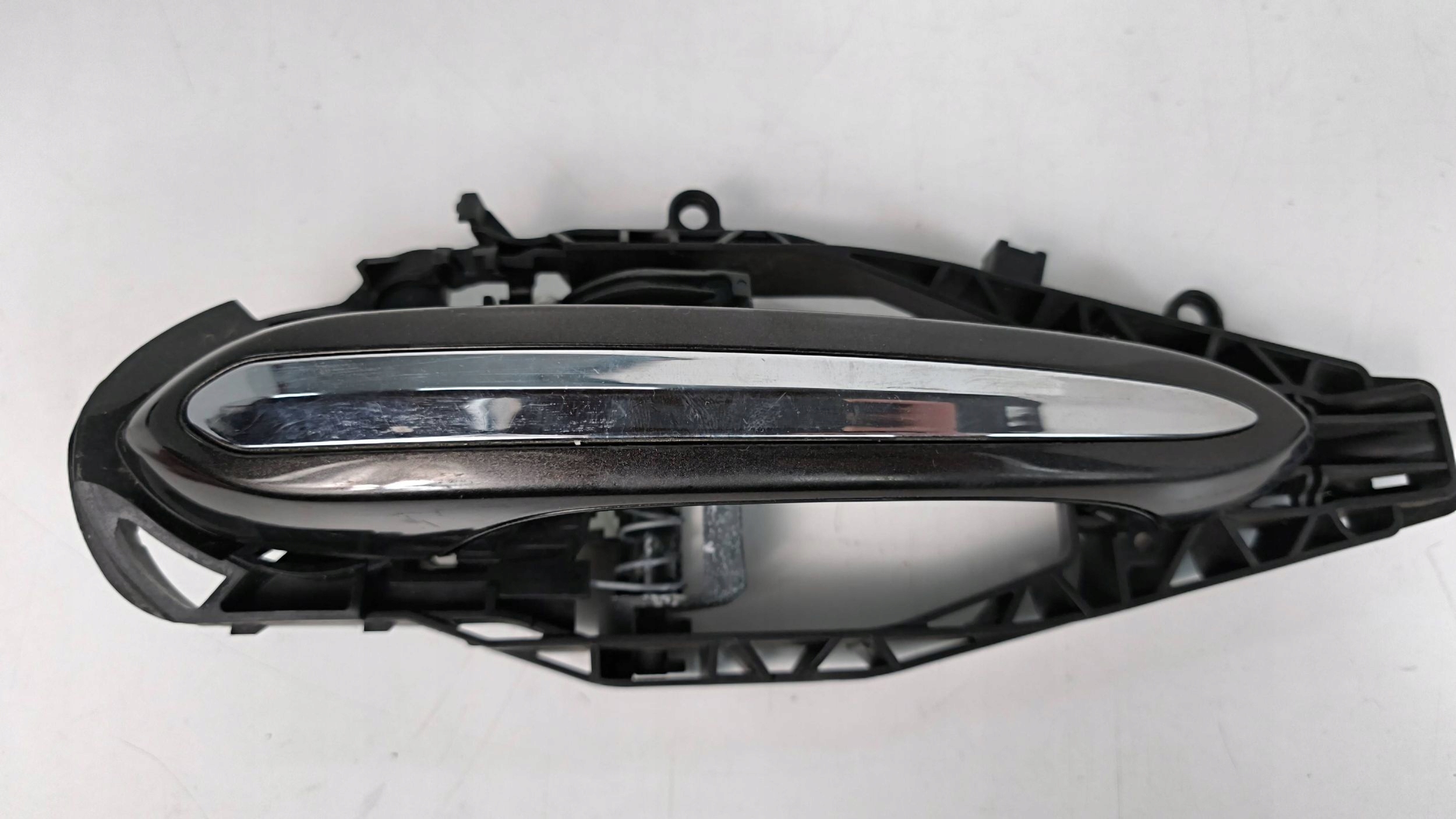 BMW 5 G30 G31 G38 7401203 handle rear left