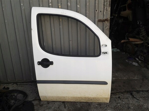 ПРАВА ПЕРЕДНІ ДВЕРІ FIAT DOBLO І 00-04 249 ЗДОРОВІ