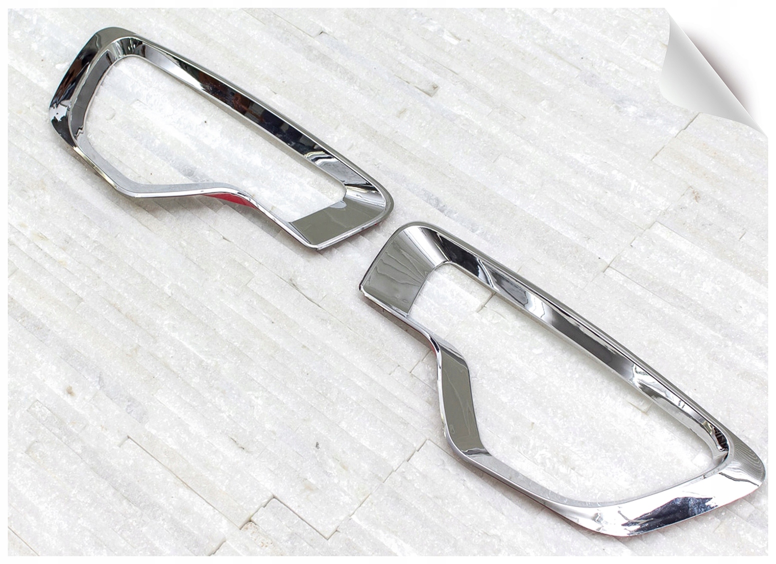 KIA SPORTAGE NAKŁADKI HALOGENÓW PRZÓD 08-10 EAN (GTIN) 5905226001808