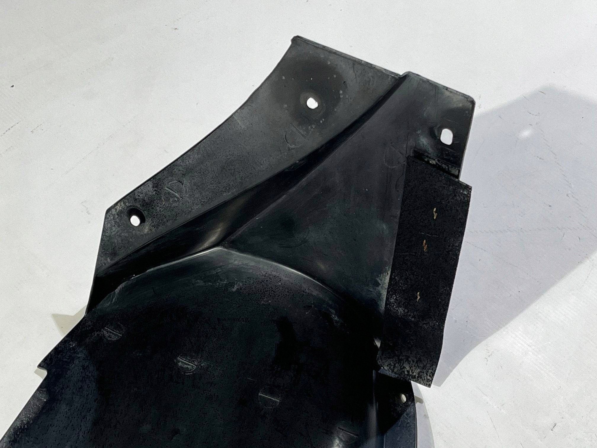 mudguard front front left Chevrolet Corvette C6 2005-2013 15806317