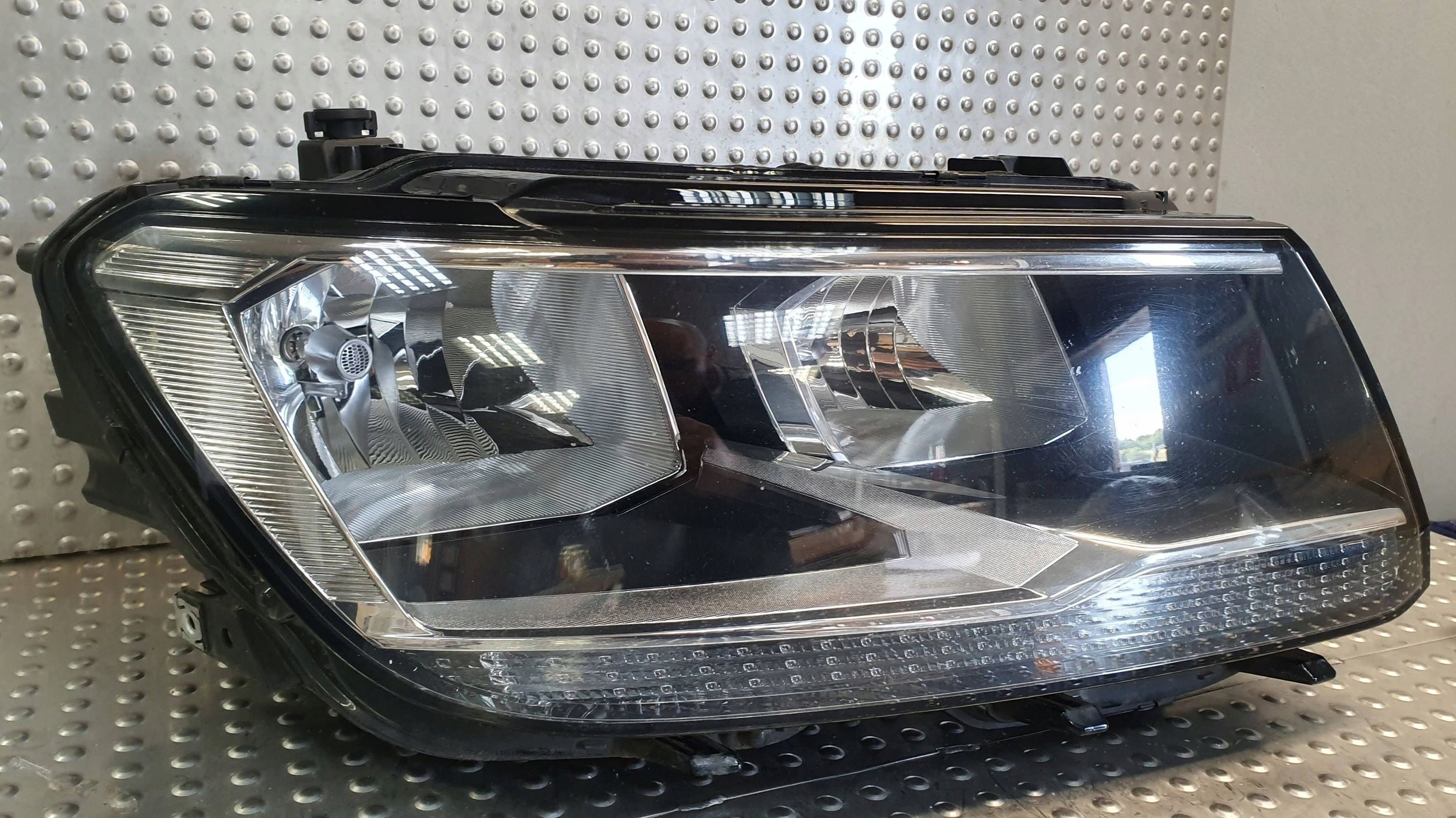 light front right VW TIGUAN II 5NC941006B 16