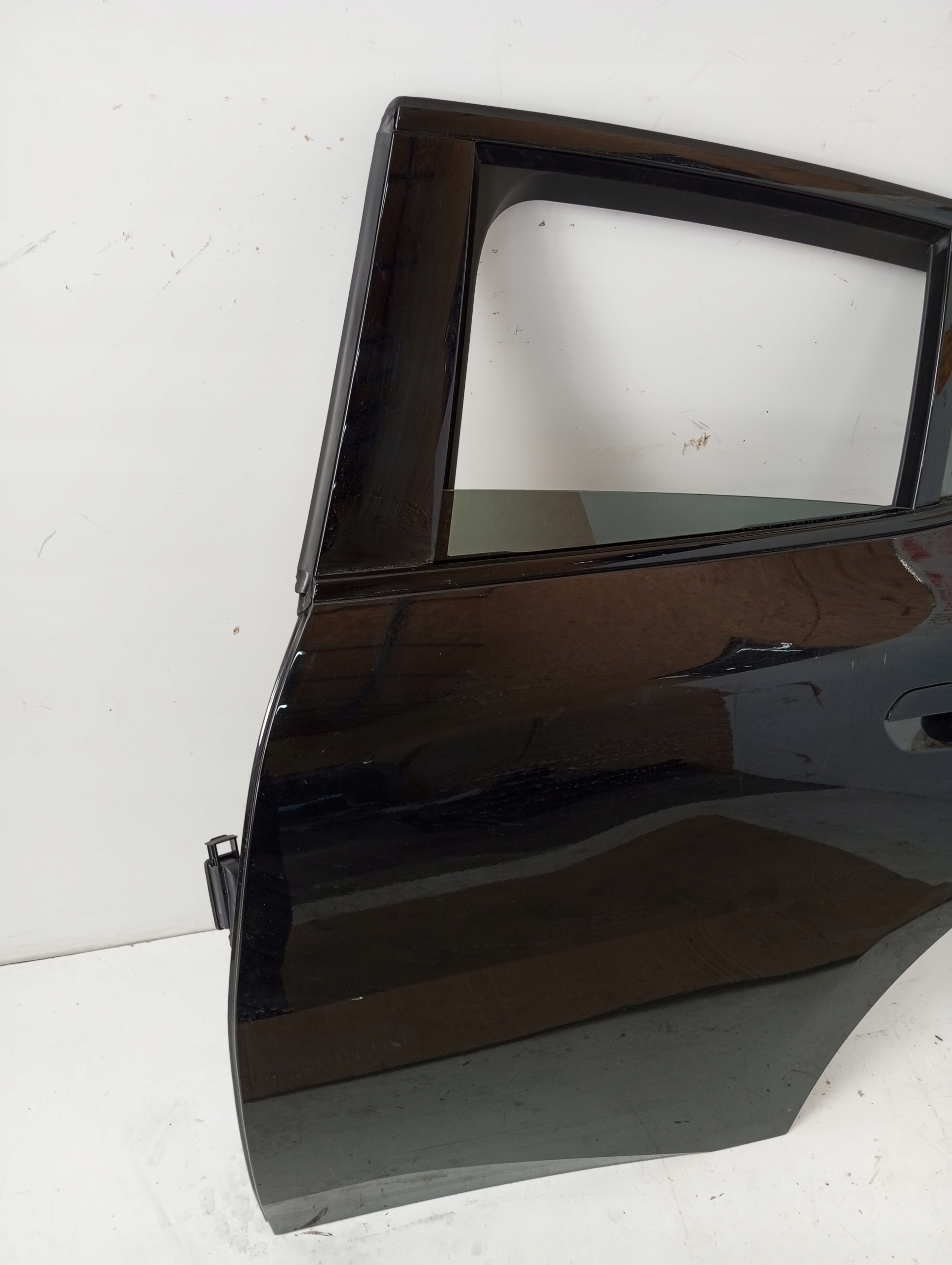 door left rear. BMW X2 U10 24r