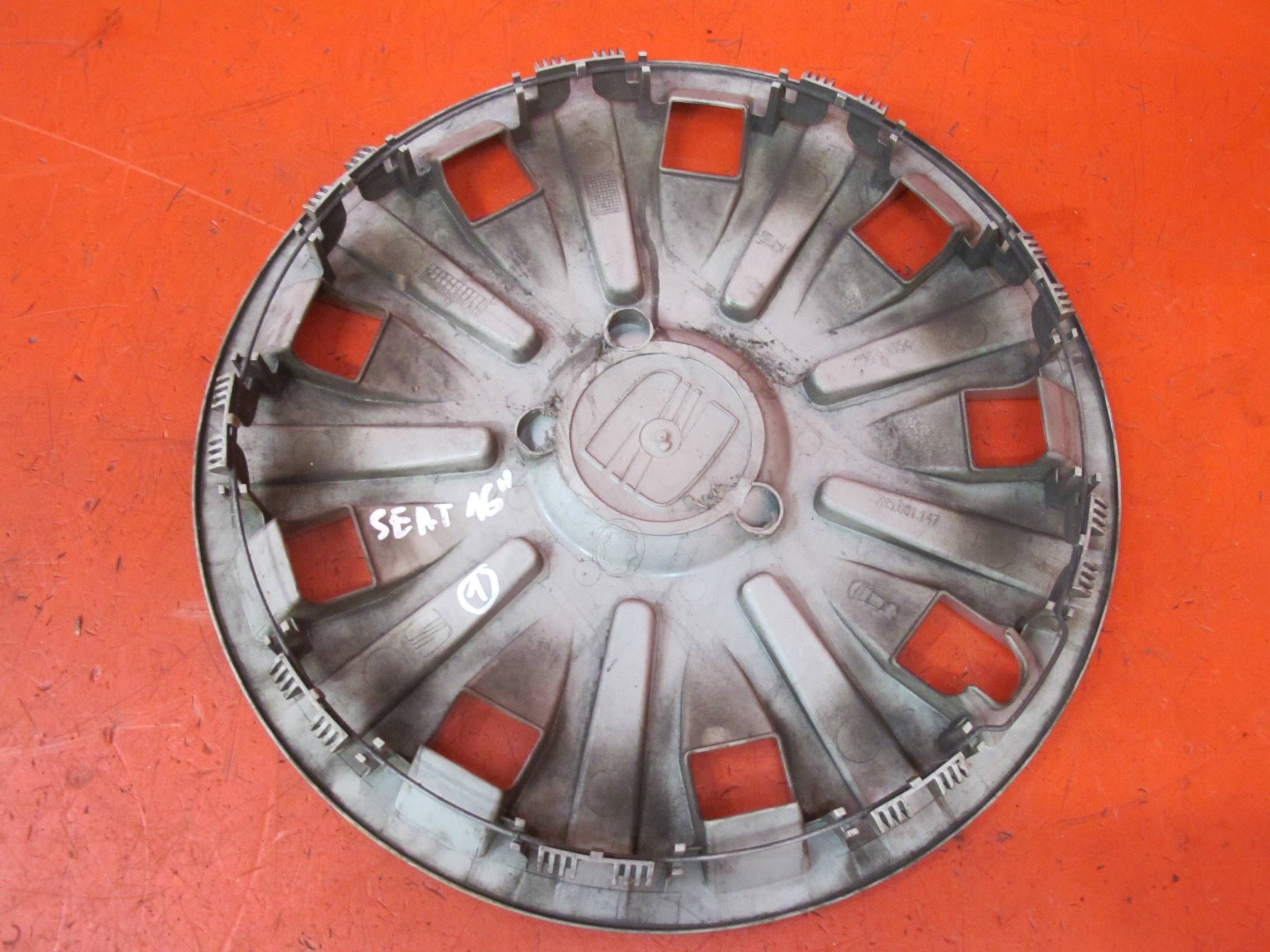 SEAT ALHAMBRA 2 II 7N copri - Coperchio ruote 16'' 7N5601147
