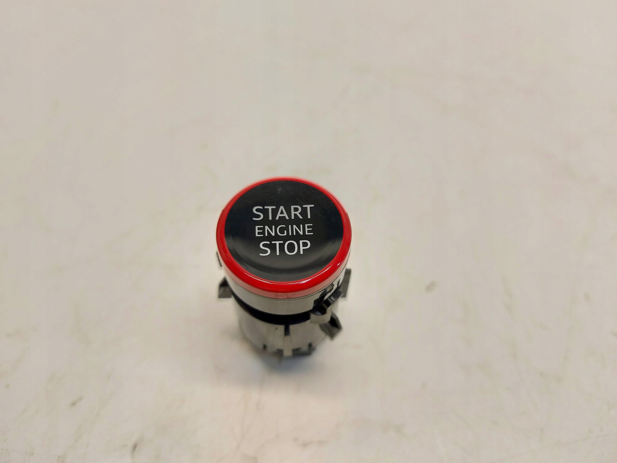 Audi RSQ3 Q3 83A 2022r Schalter START STOP
